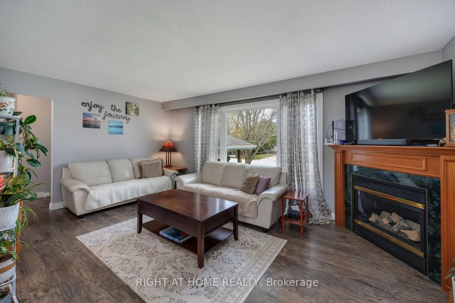 17 Crestview Avenue