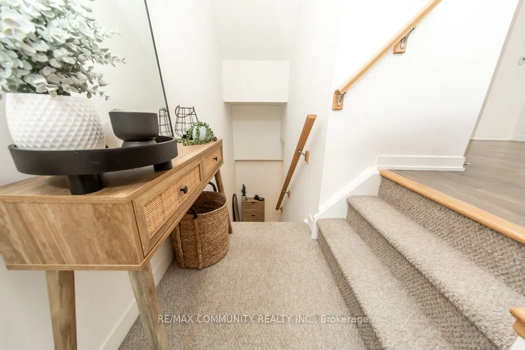 1525 Kingston Road #103