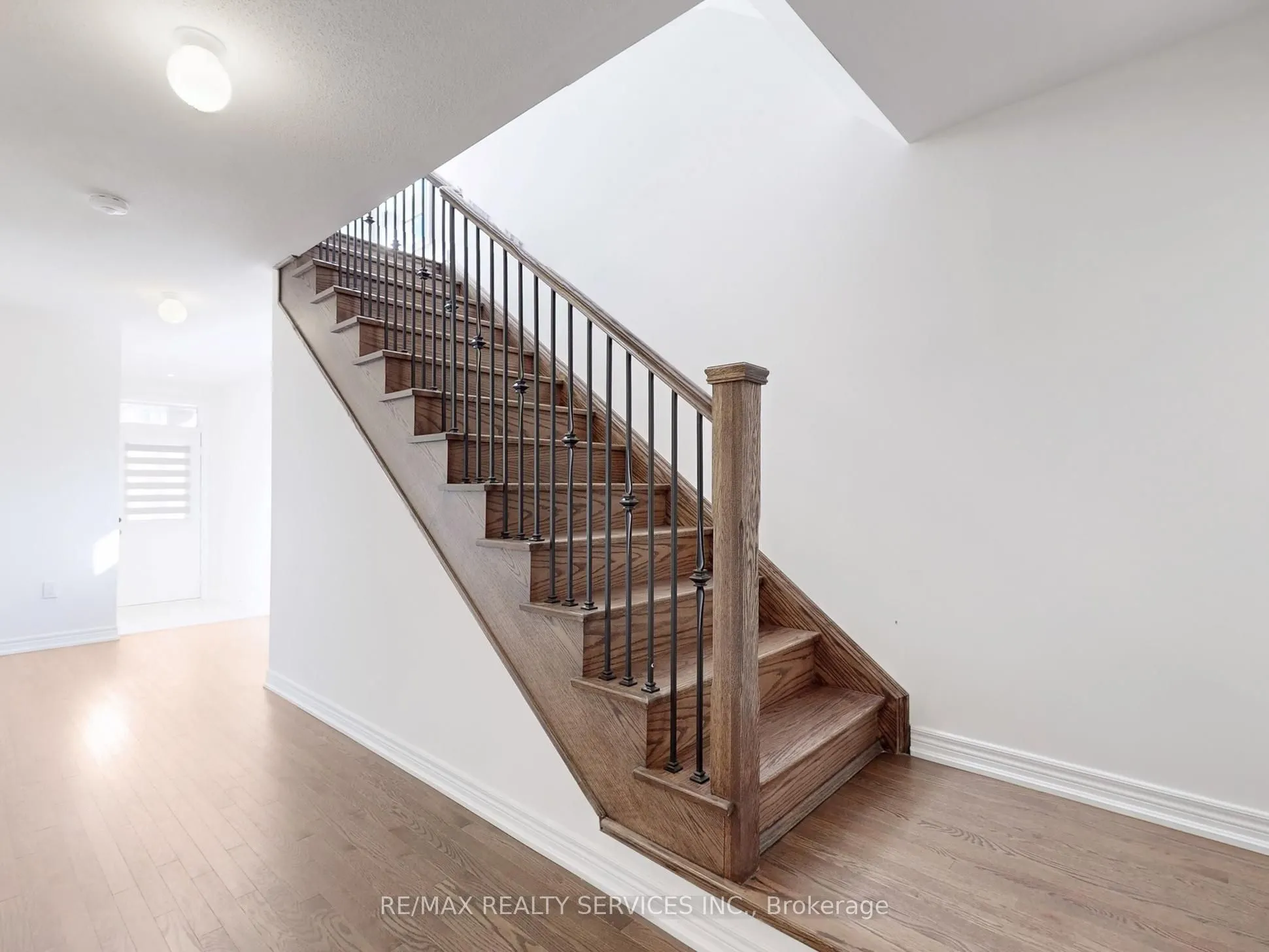 513 Littlewood Lane