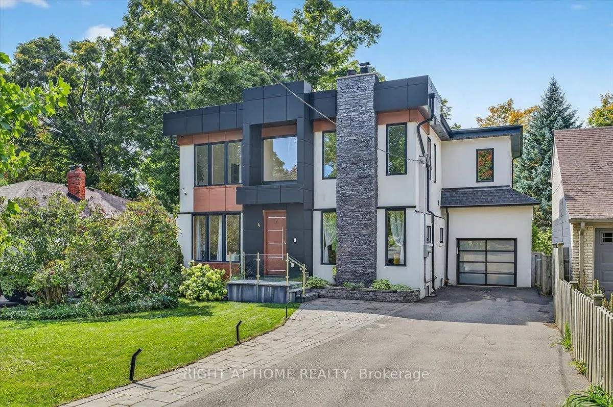 64 Larwood Boulevard