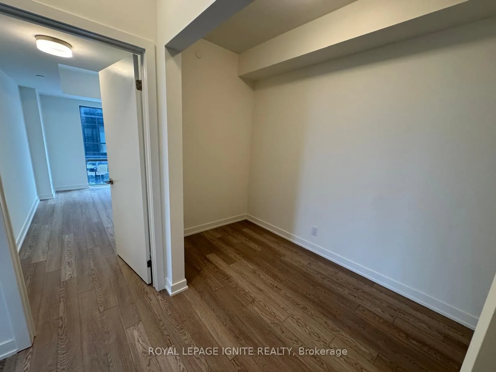 51 Clarington Boulevard #801