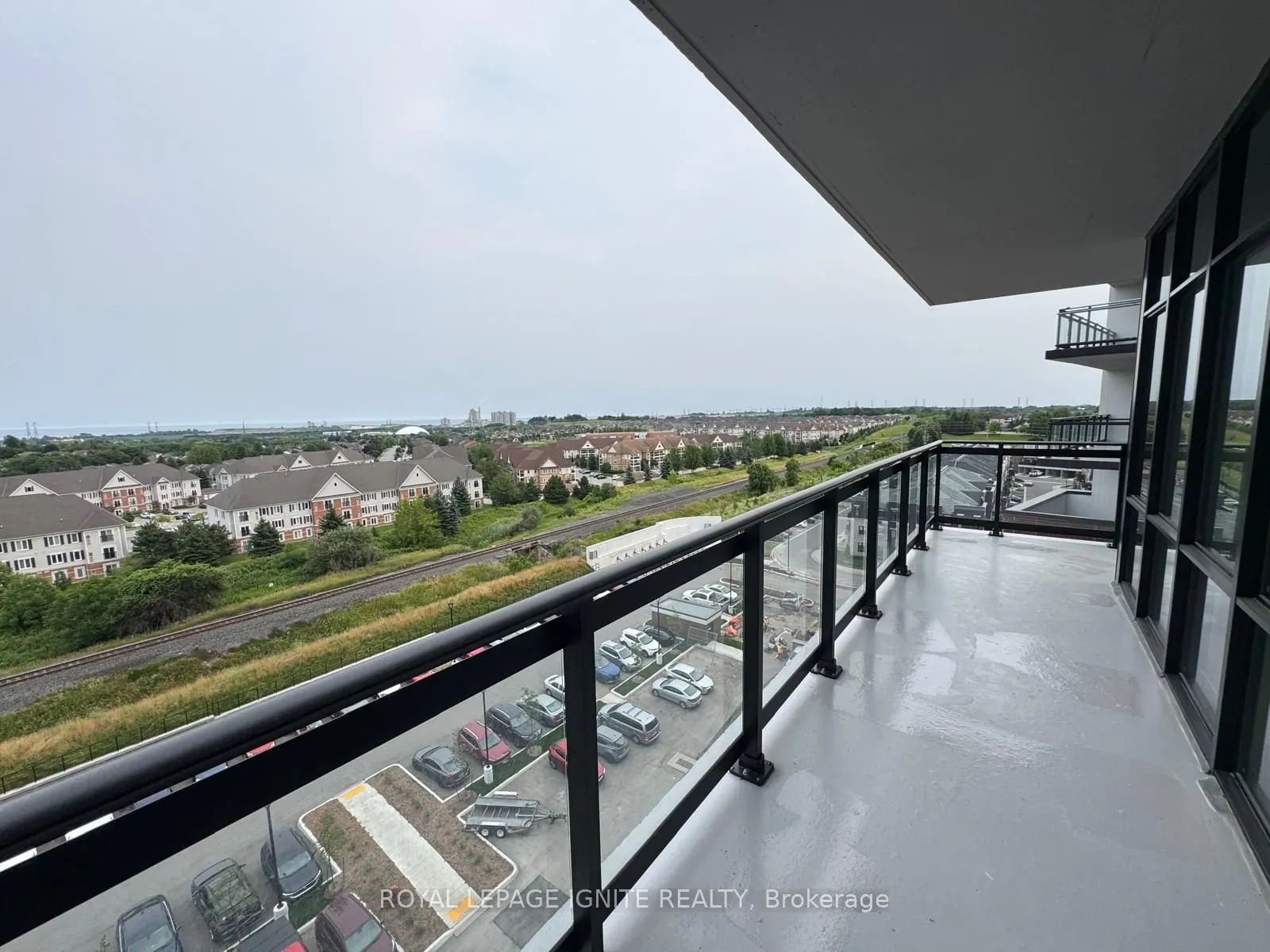 51 Clarington Boulevard #801