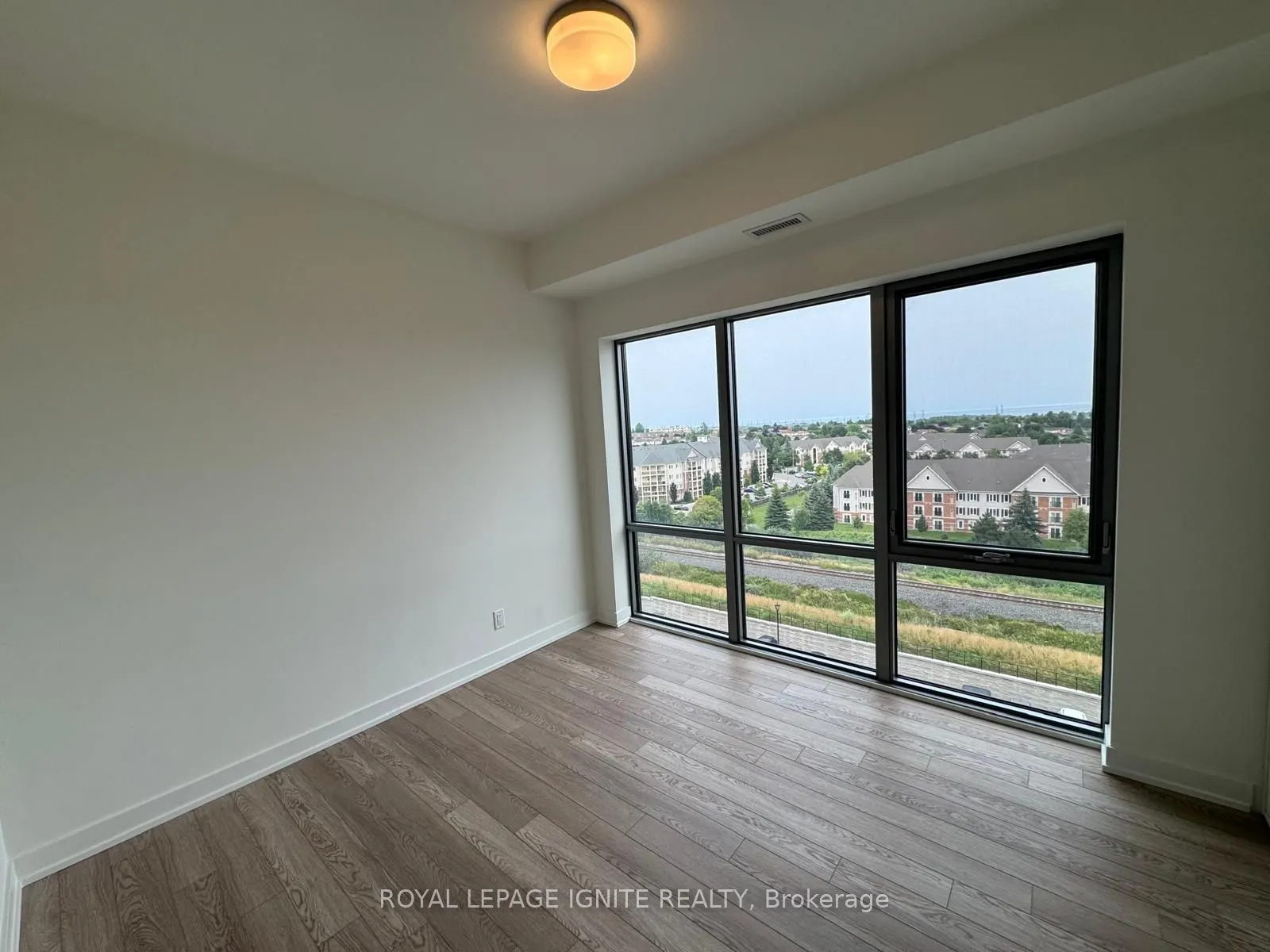 51 Clarington Boulevard #801