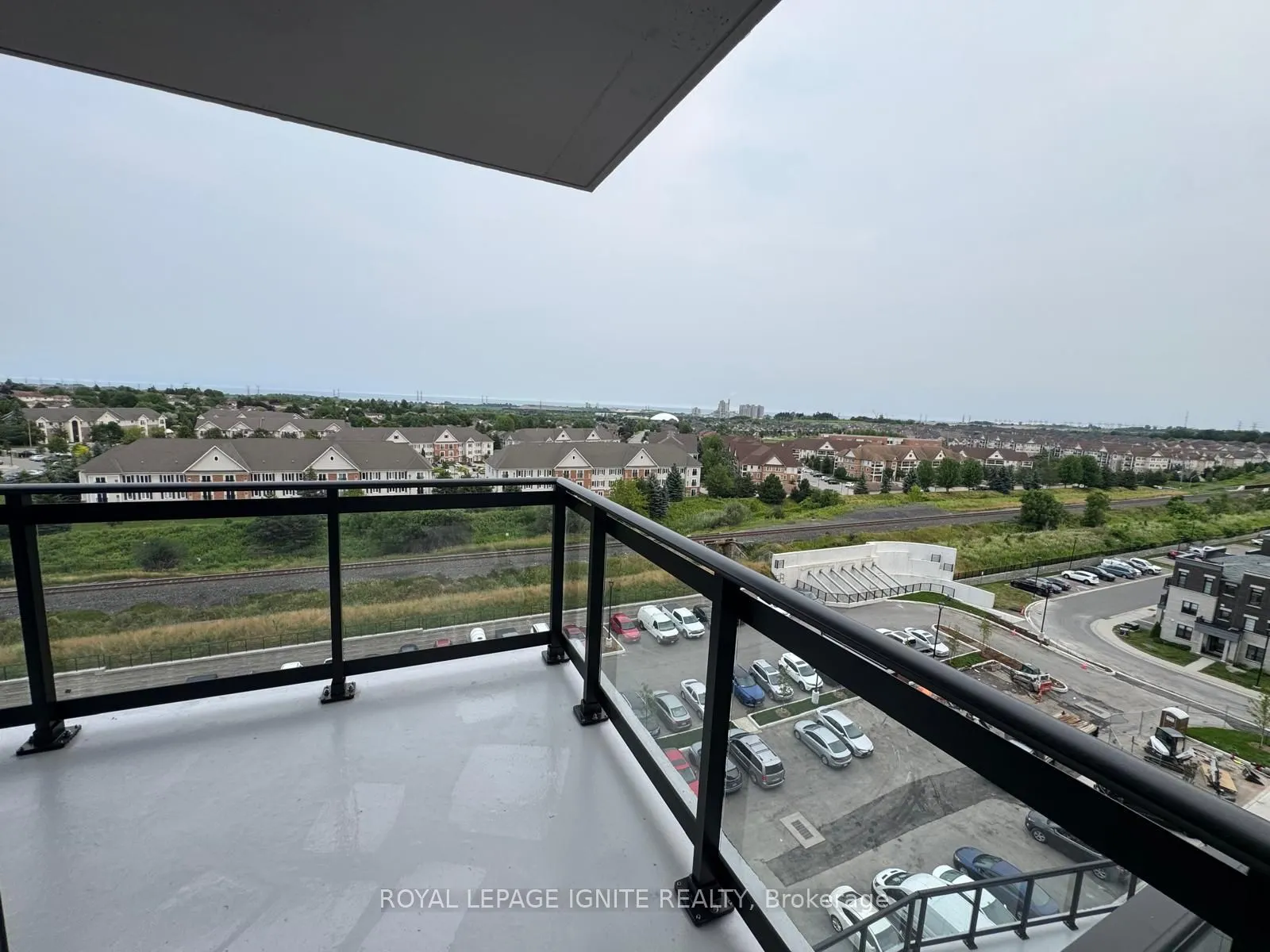 51 Clarington Boulevard #801