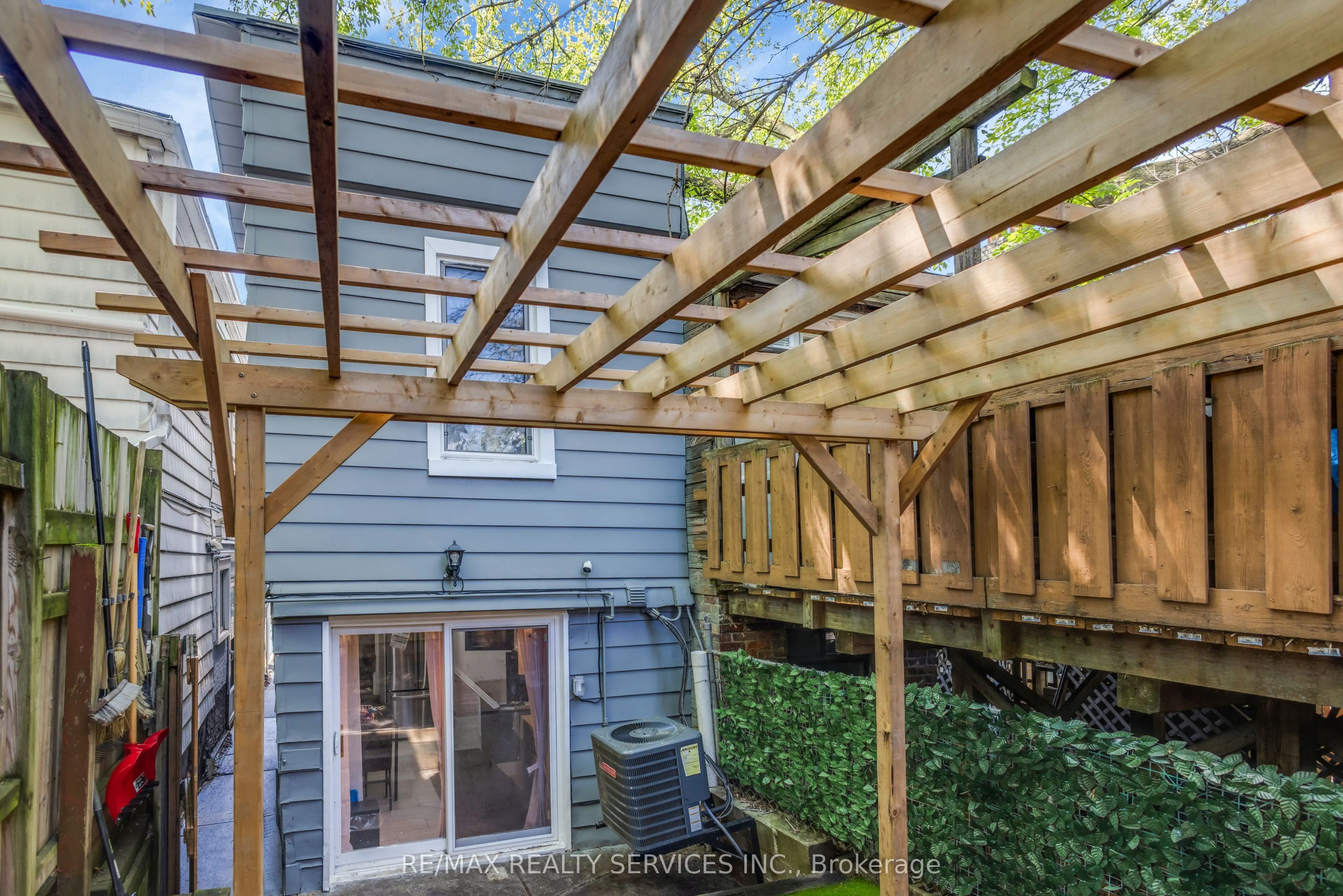 827 Craven Road