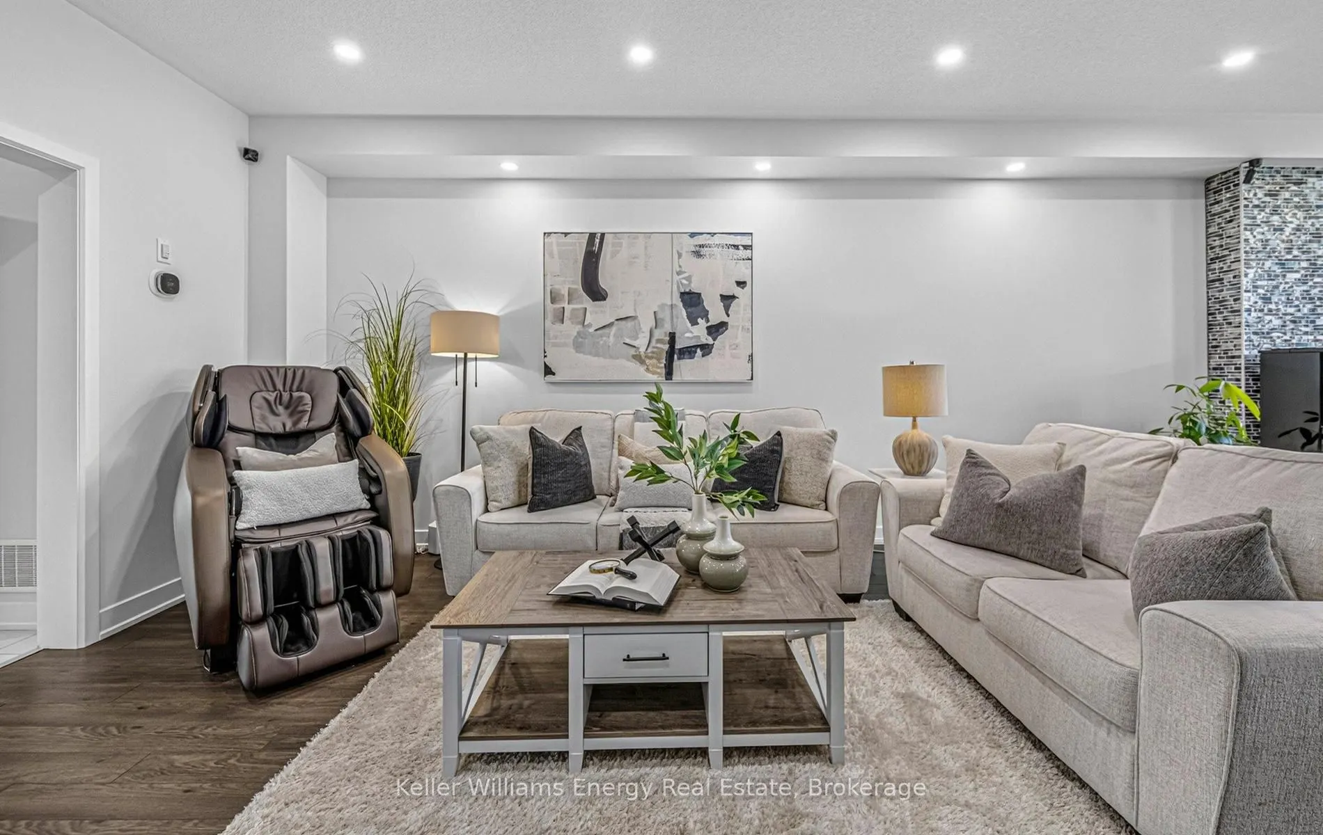 88 Donald Fleming Way