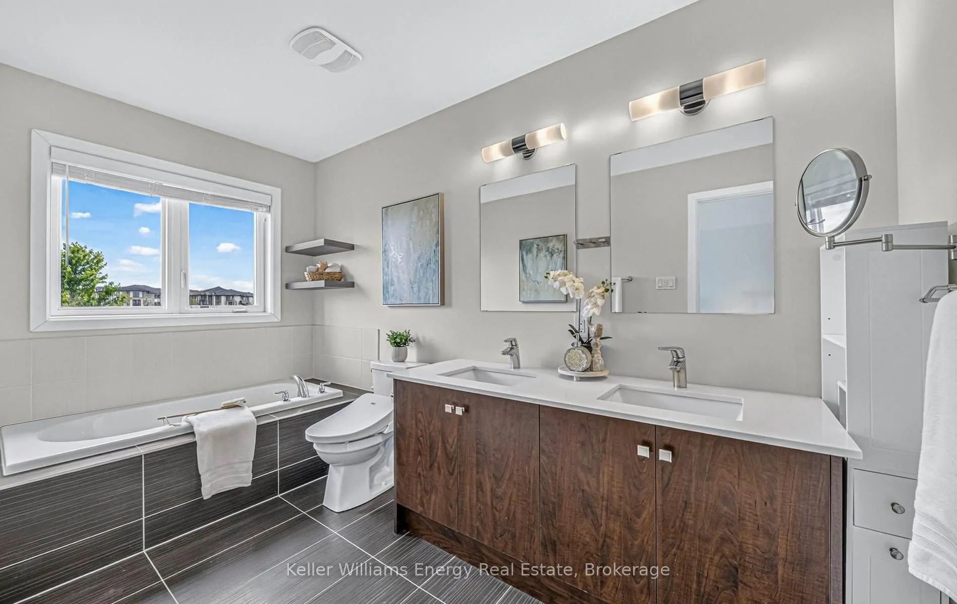 88 Donald Fleming Way