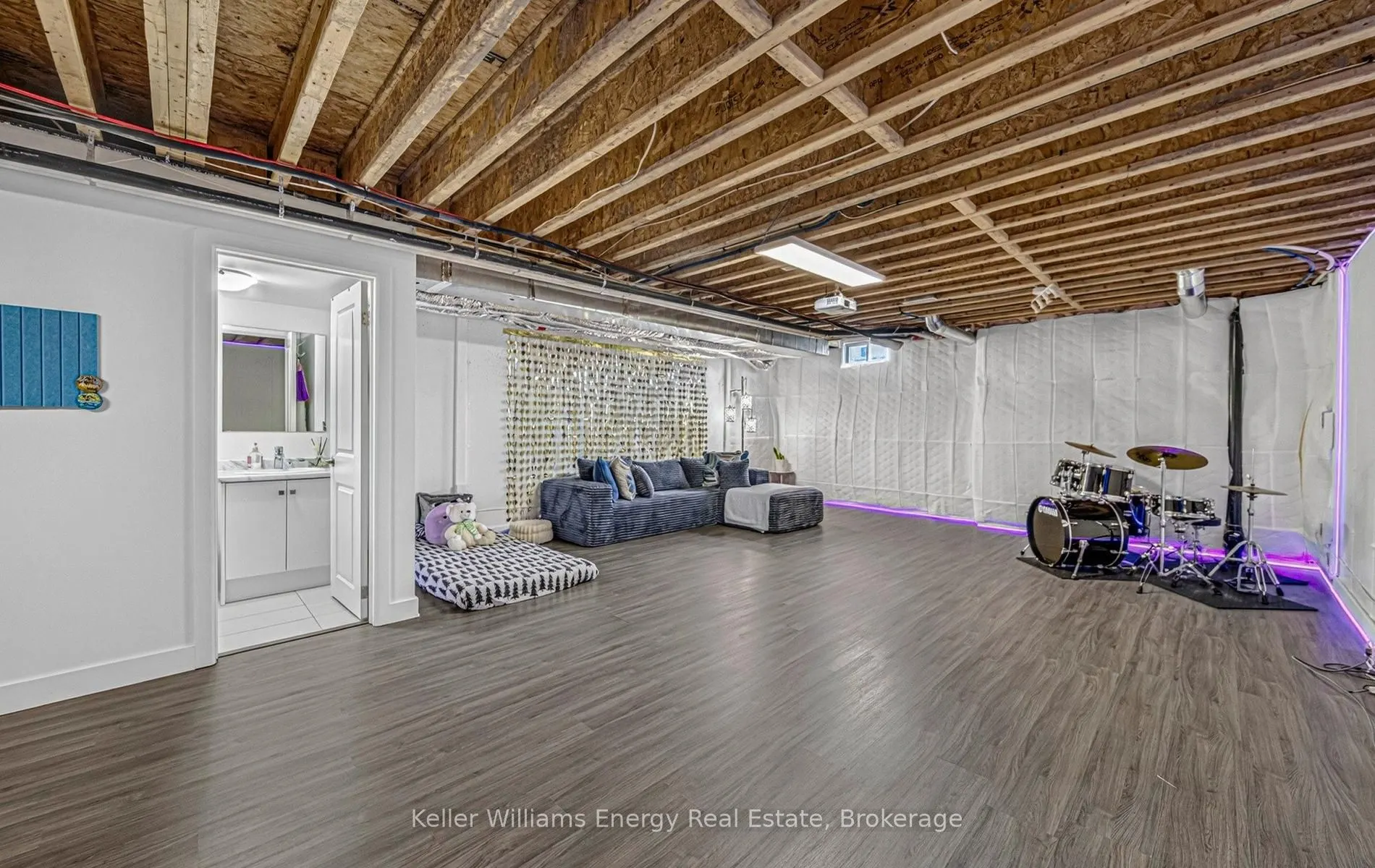 88 Donald Fleming Way