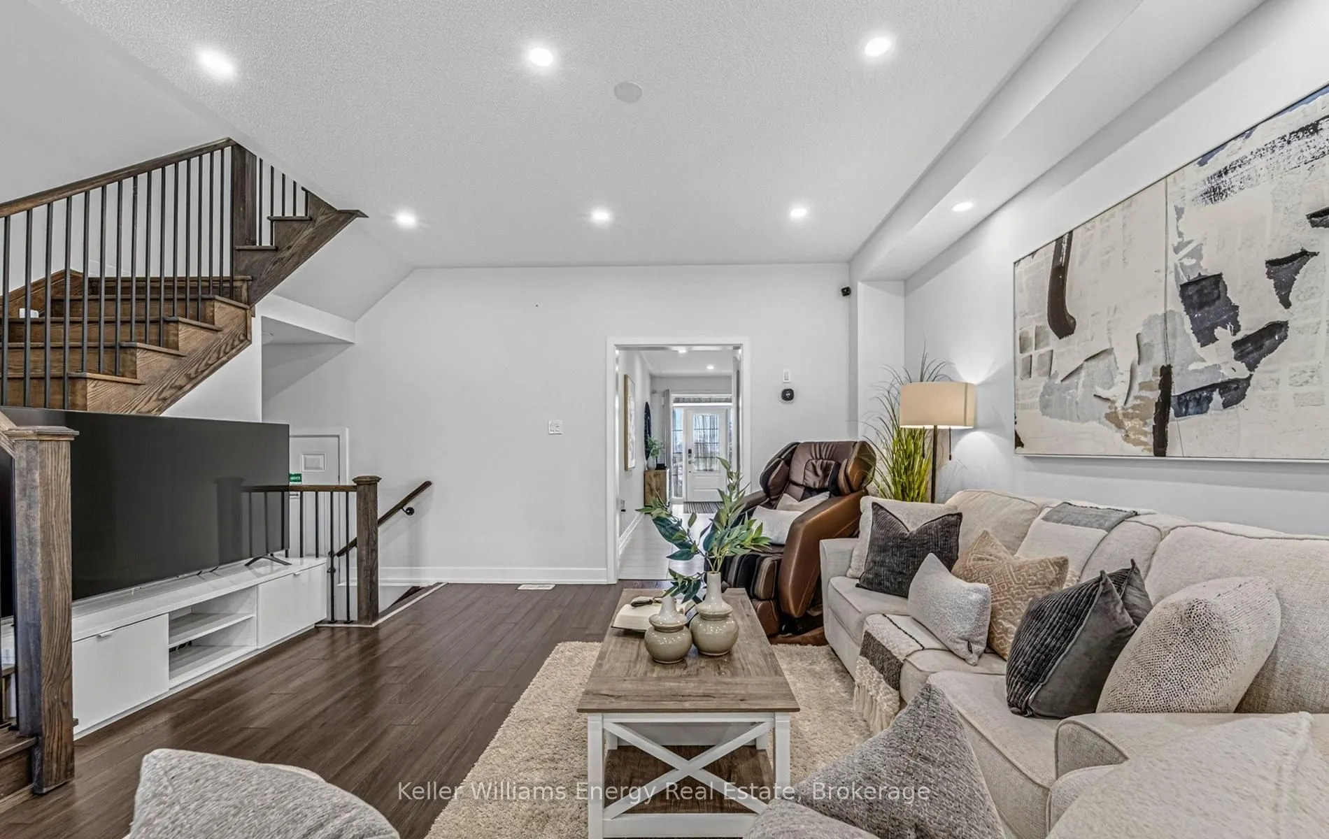 88 Donald Fleming Way