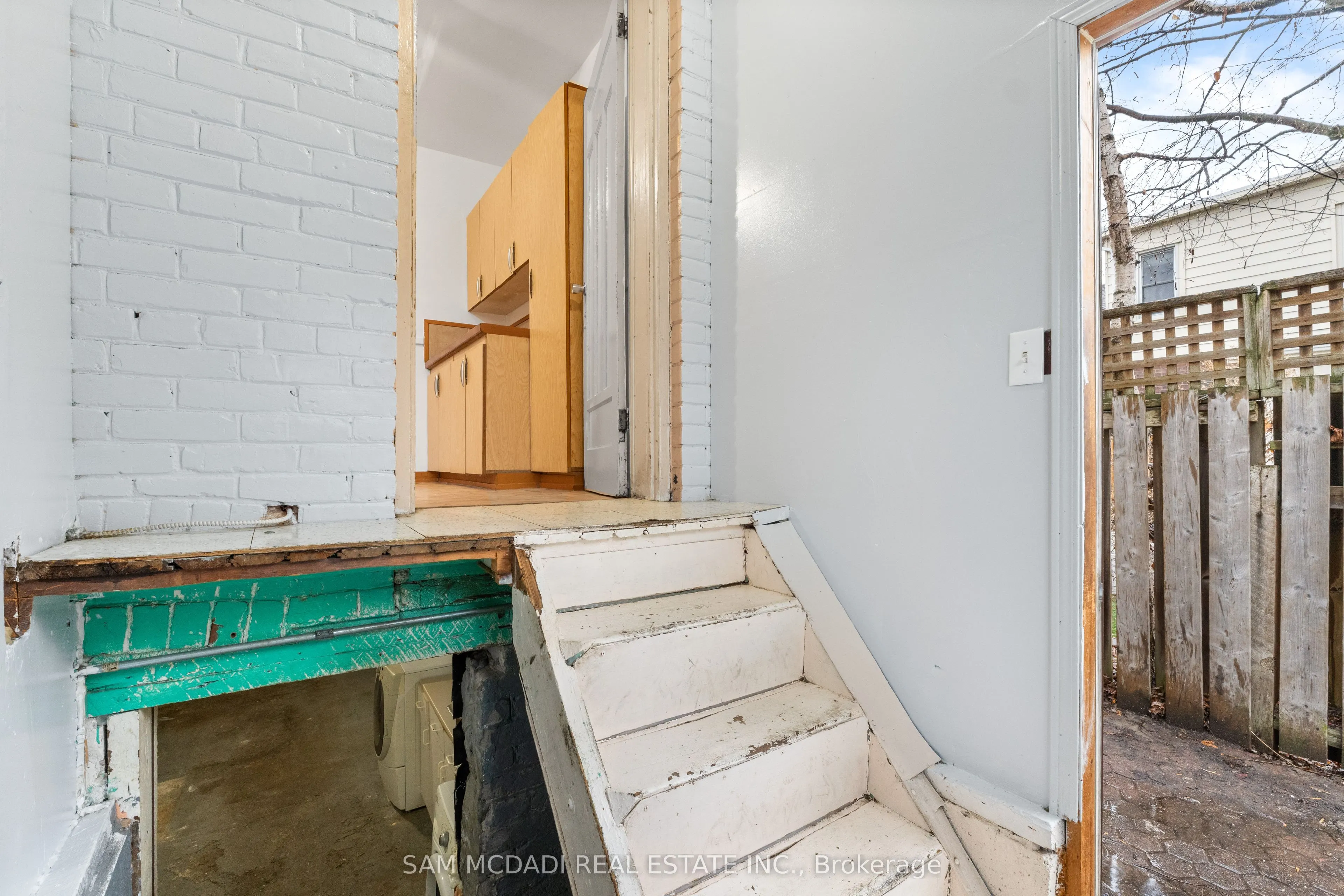259 Milverton Boulevard