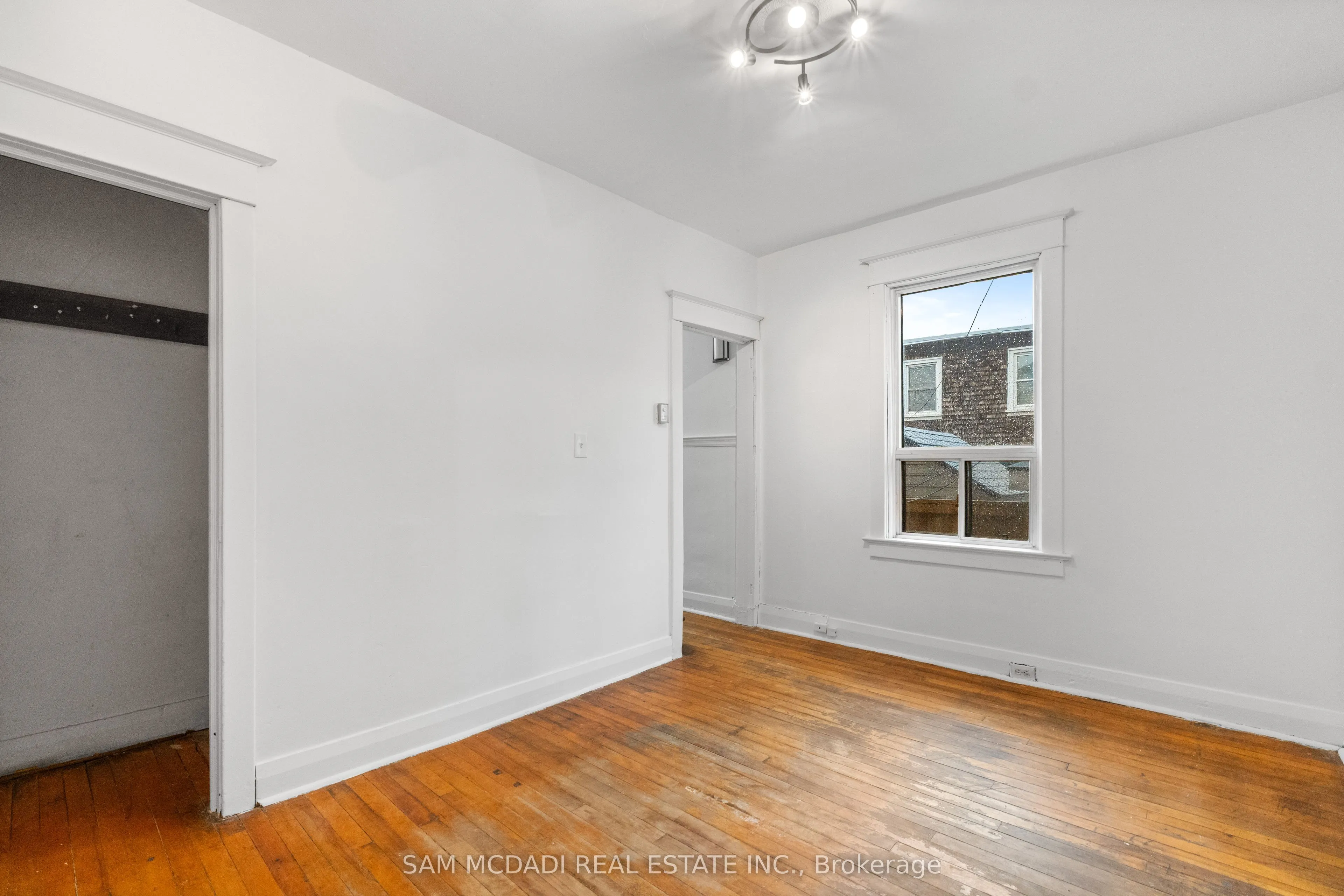 259 Milverton Boulevard