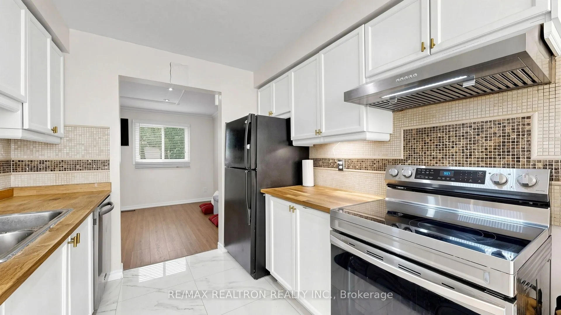 1640 Nichol Avenue #4