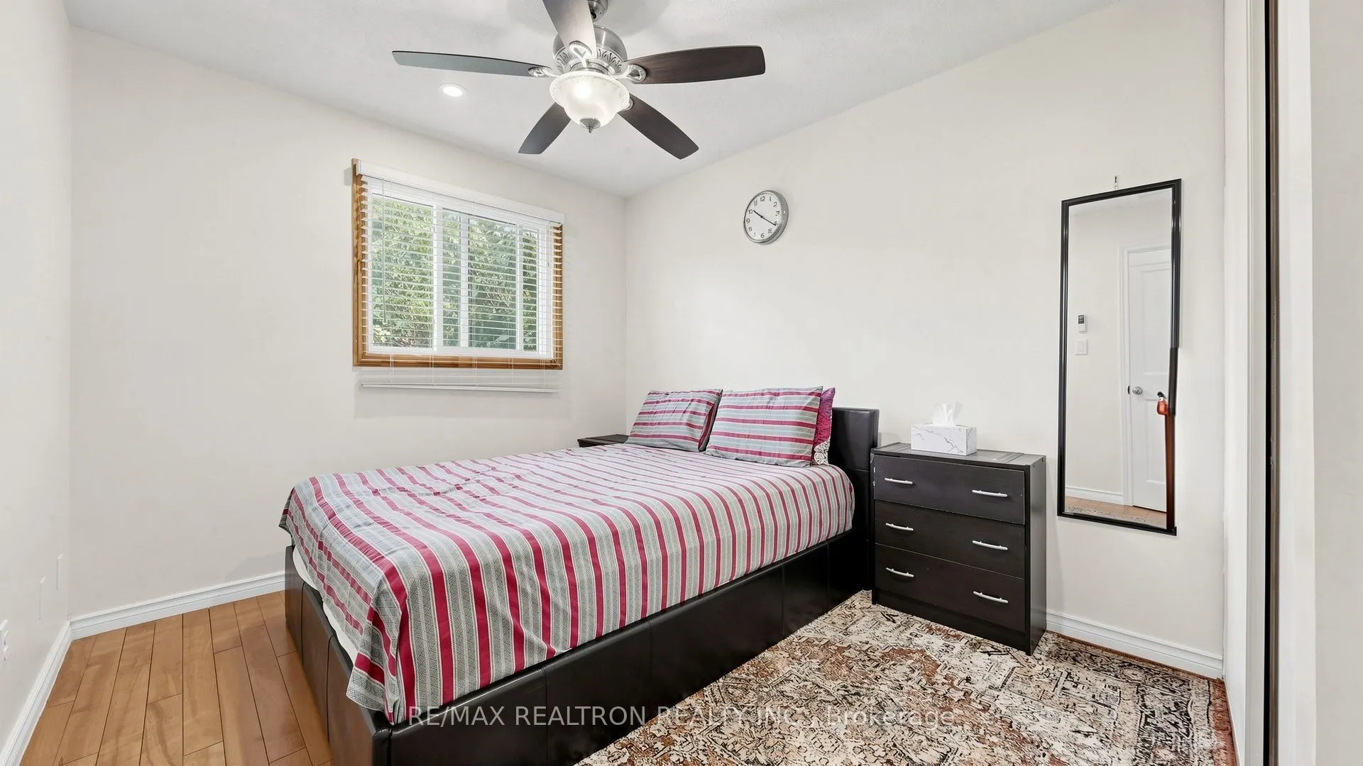 1640 Nichol Avenue #4