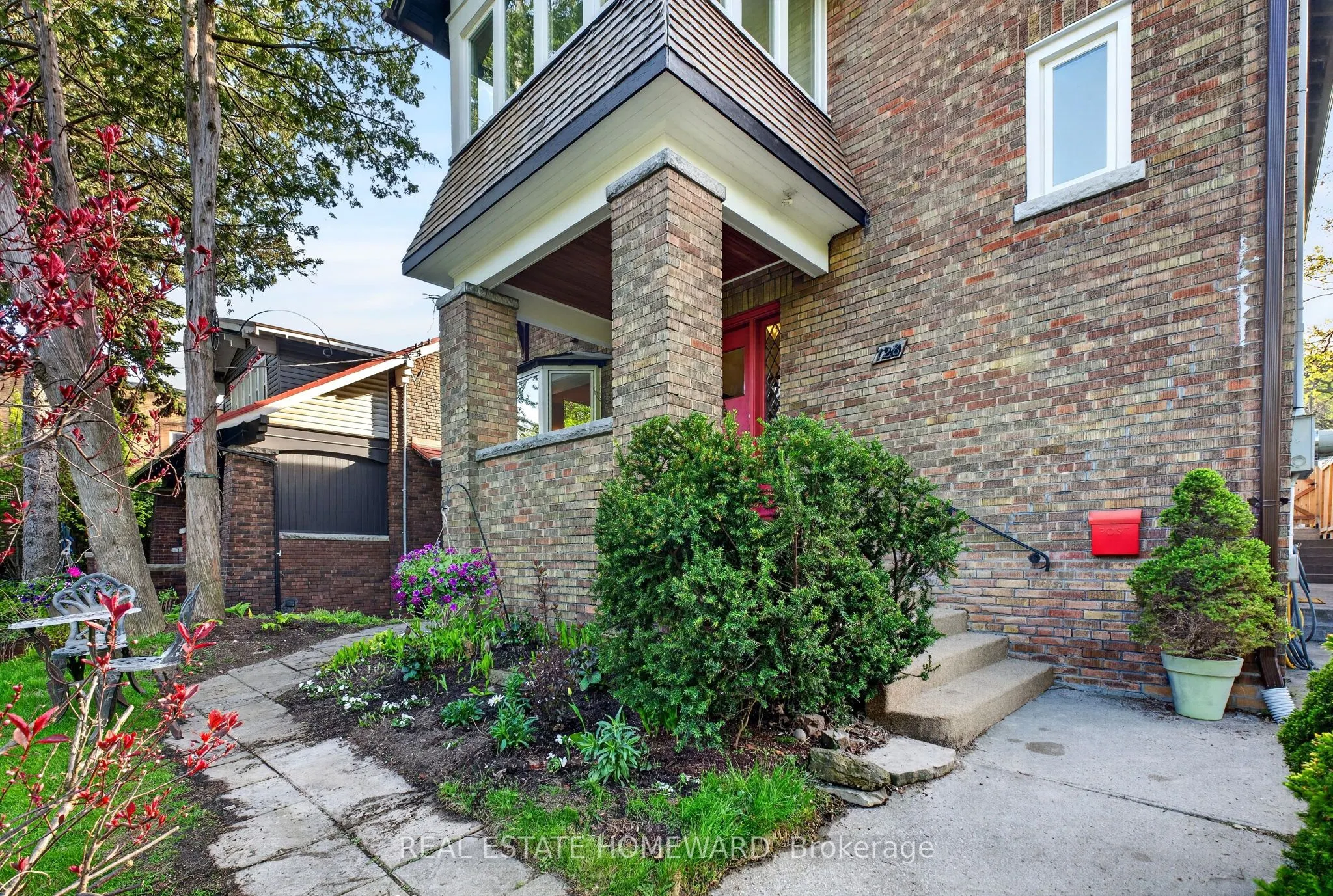 128 Glen Manor Drive