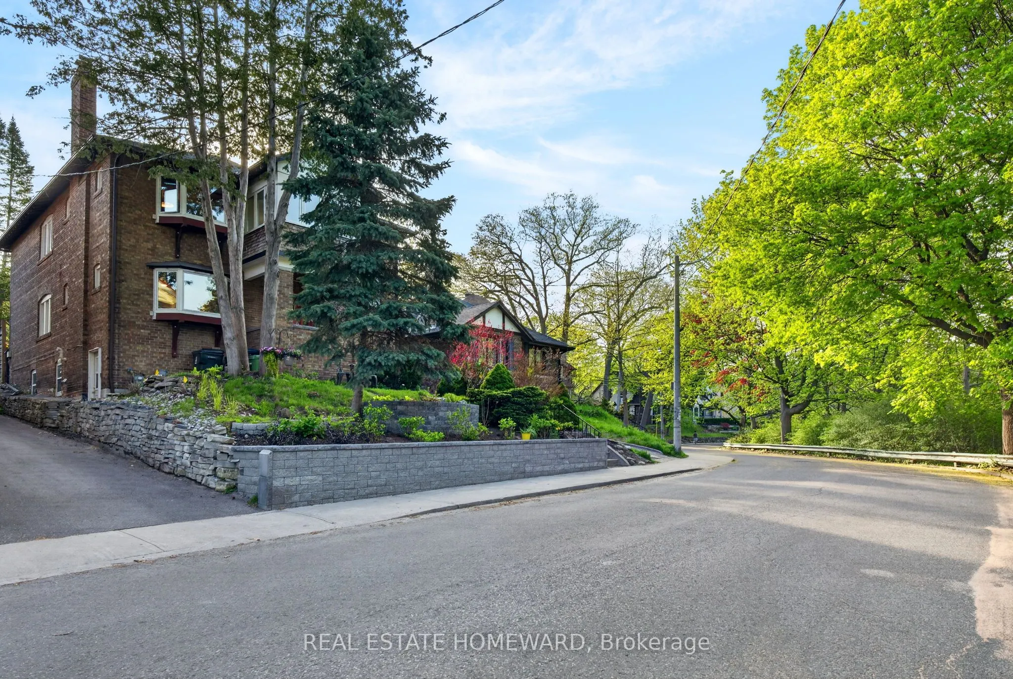 128 Glen Manor Drive