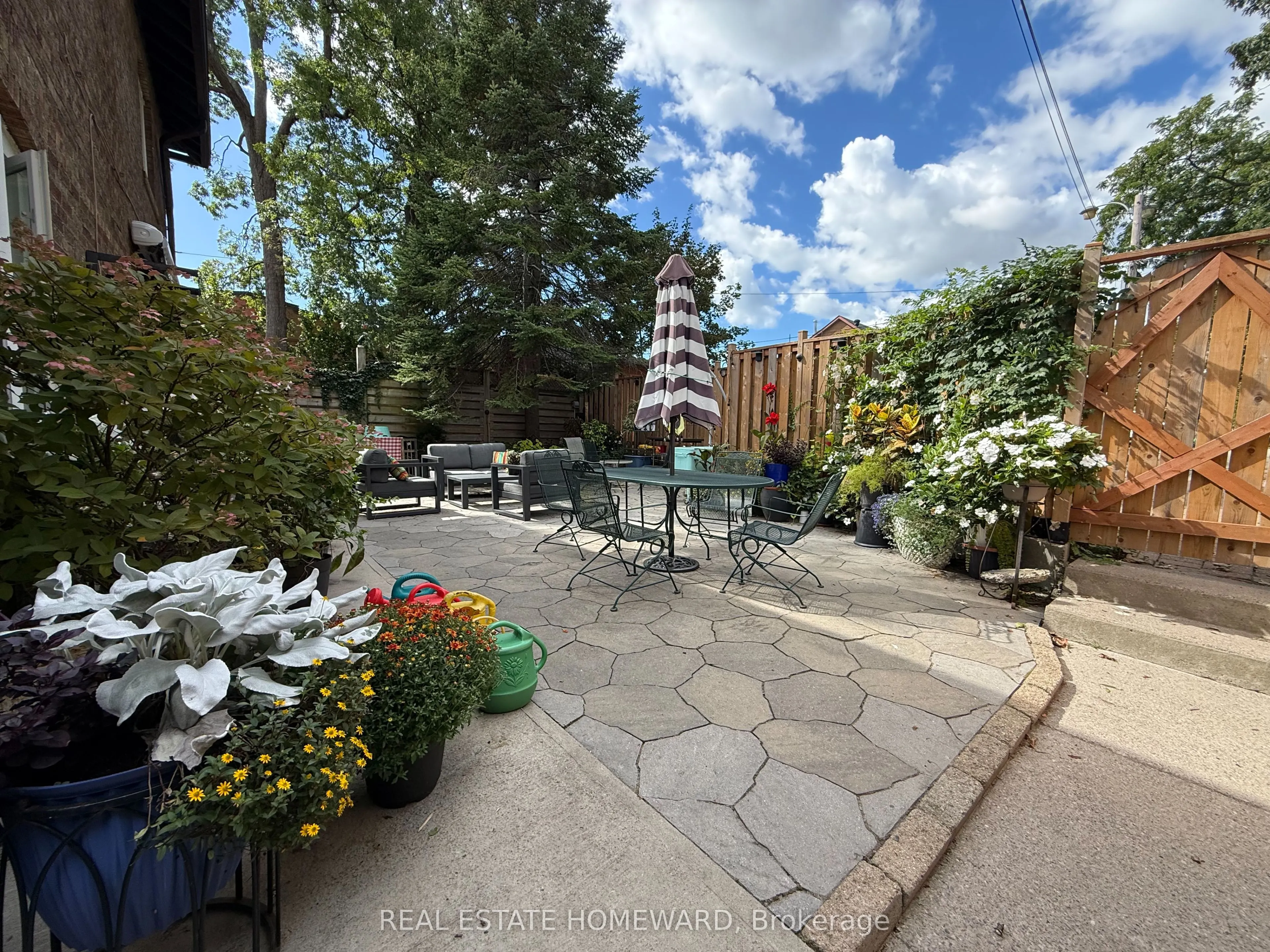 128 Glen Manor Drive