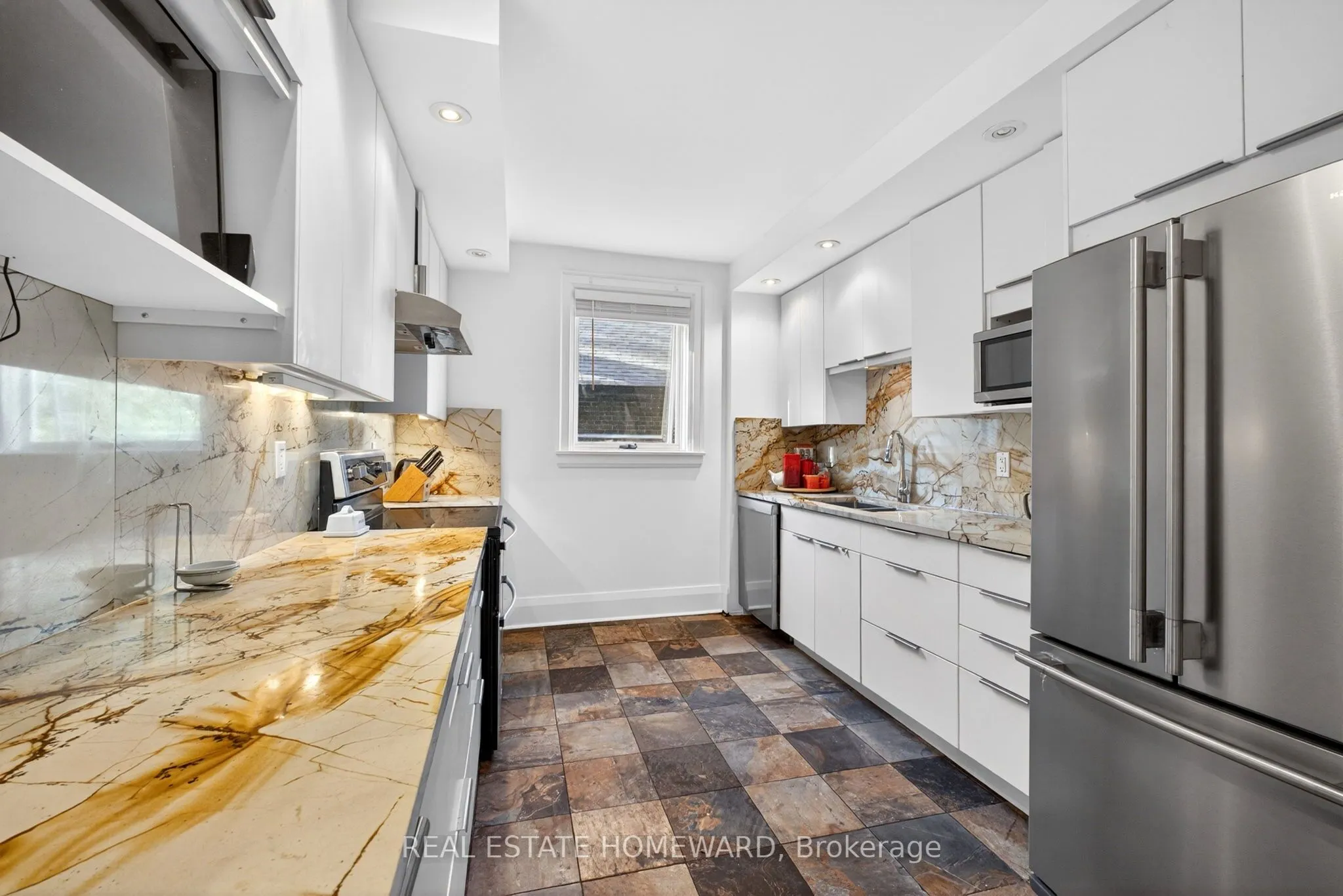 128 Glen Manor Drive