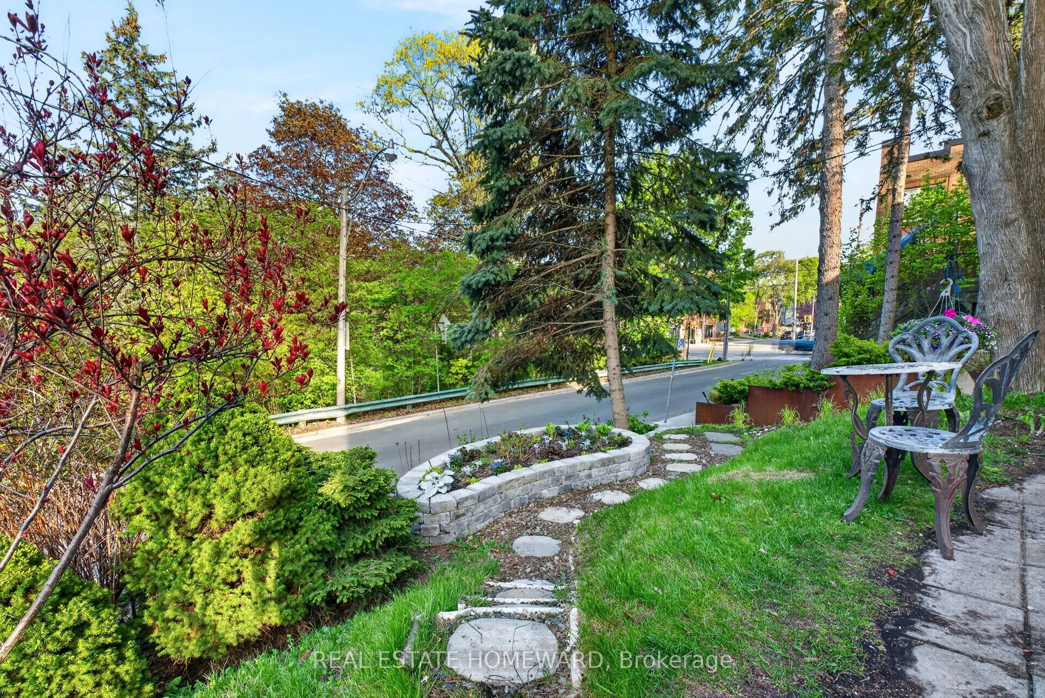 128 Glen Manor Drive