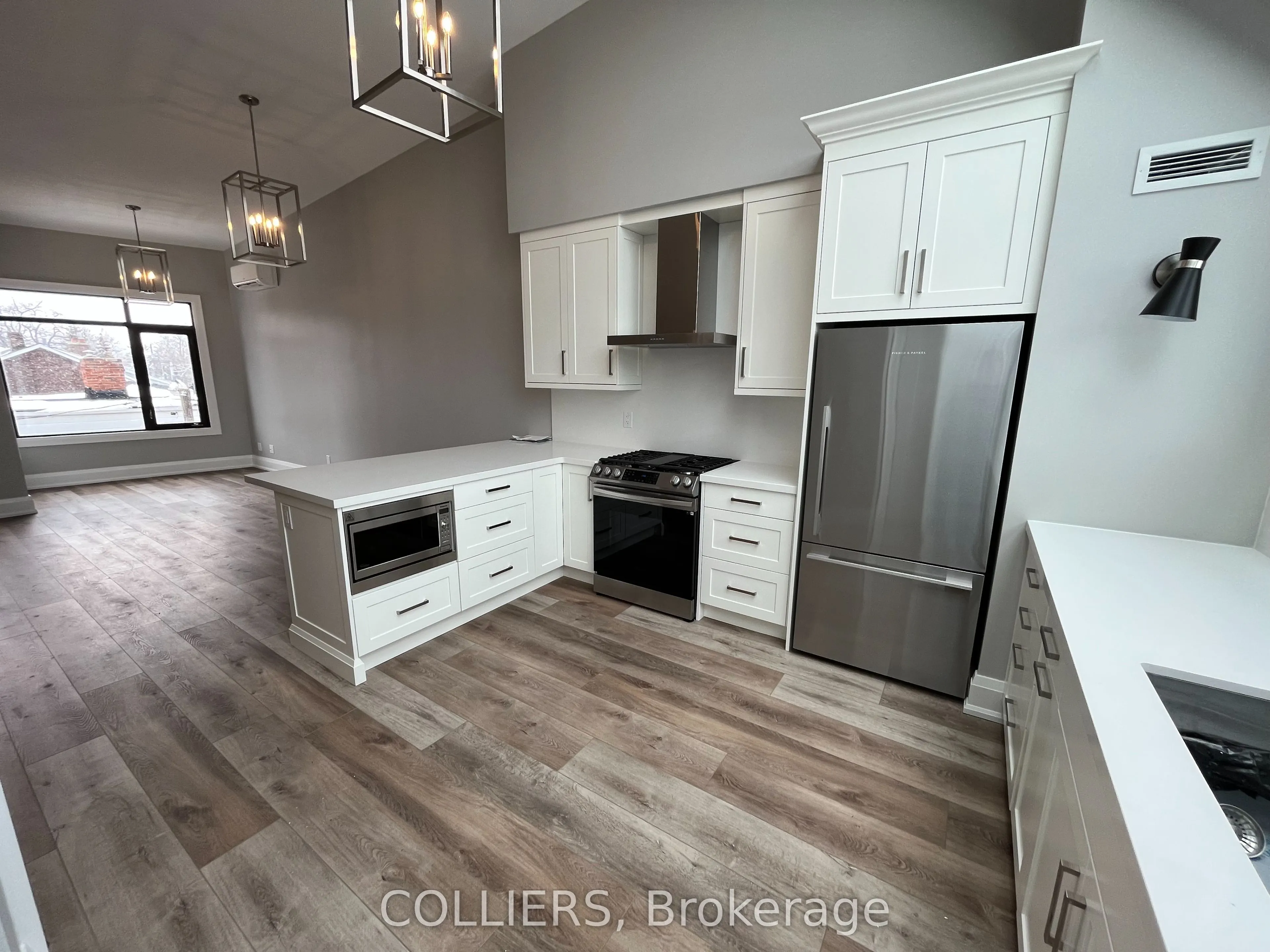 1048 Kingston Road