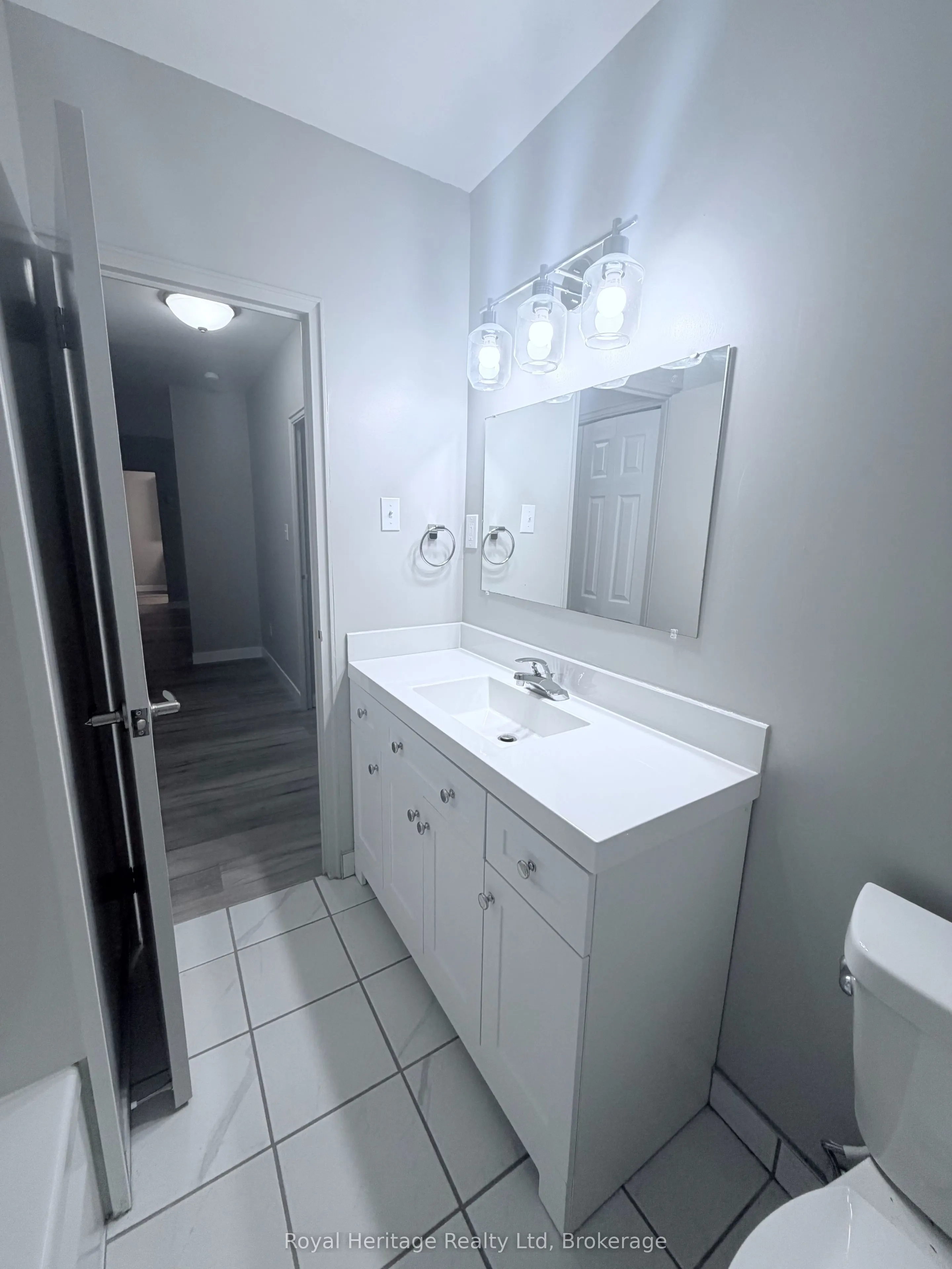 330 Gibb Street #305