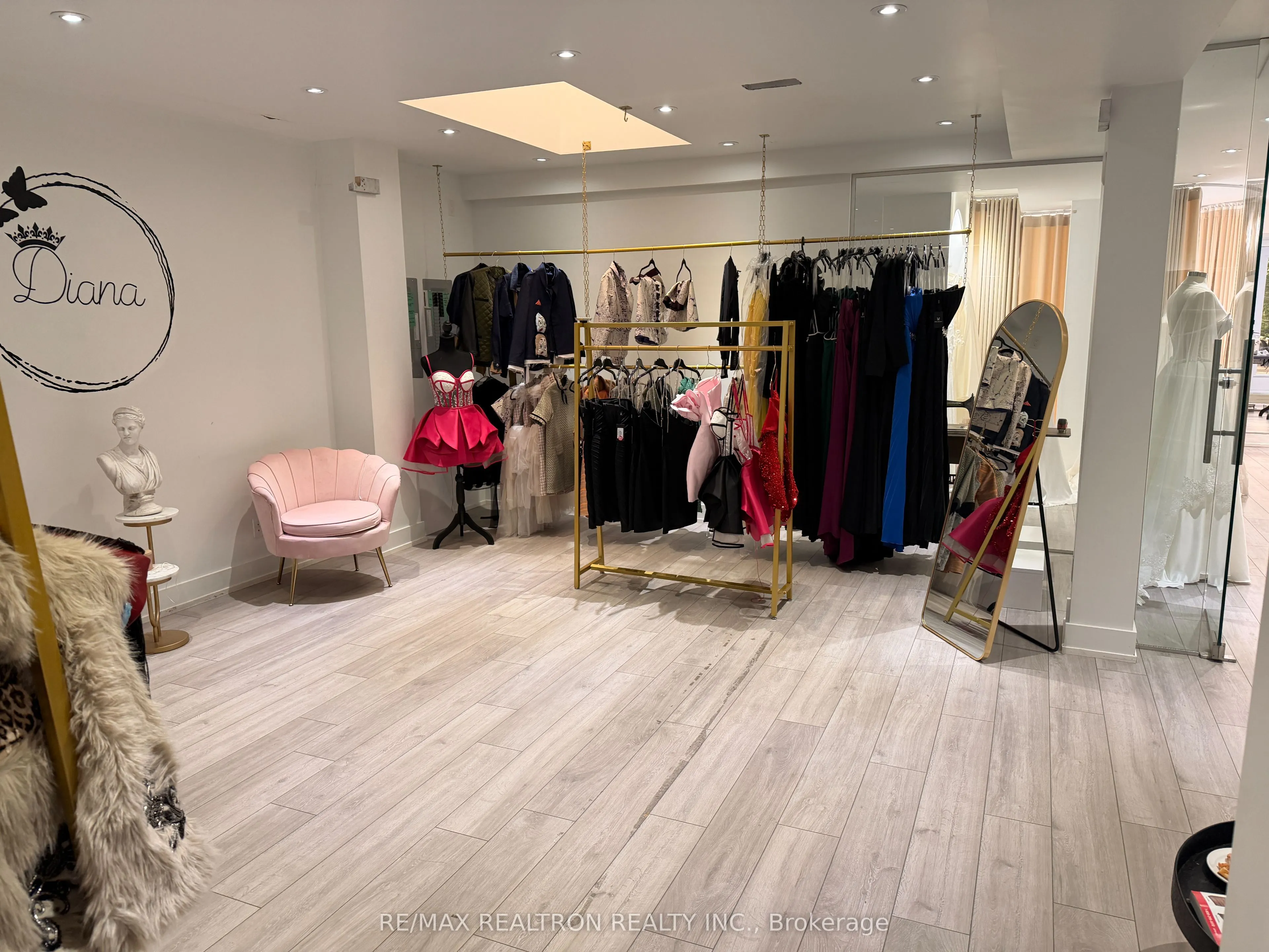 723 Queen Street E #2nd Fl