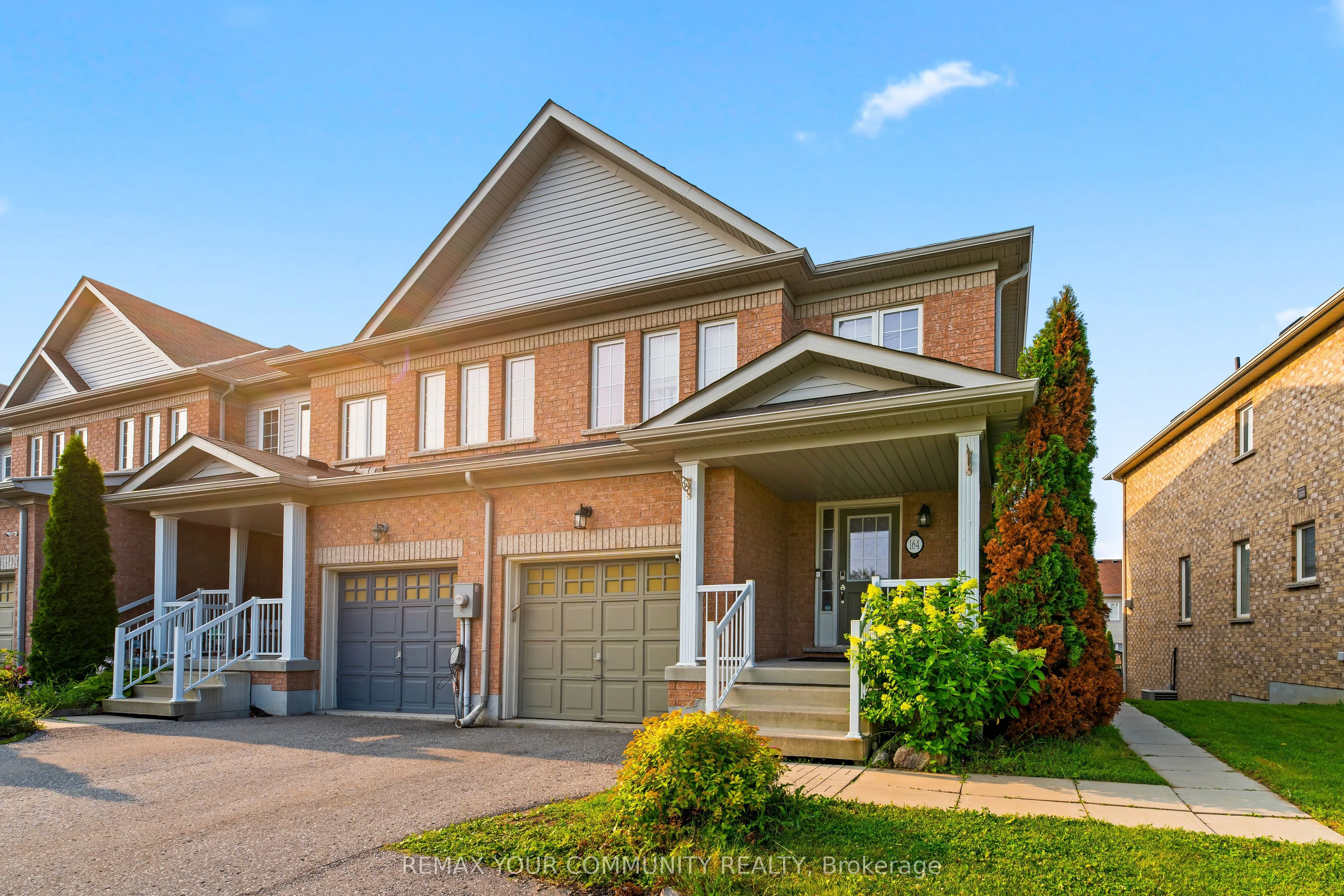 164 Dewell Crescent