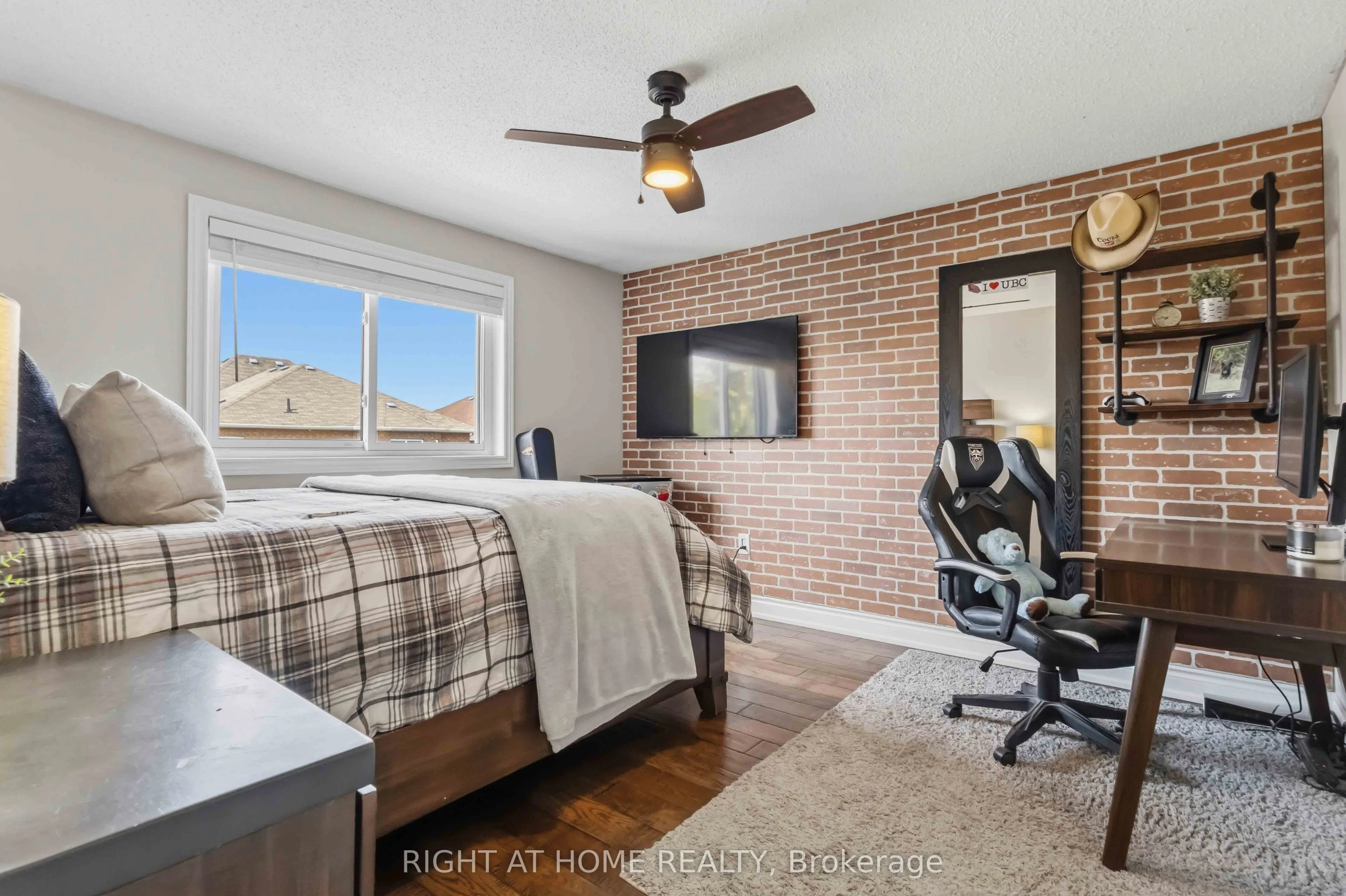 57 Morning Glory Crescent