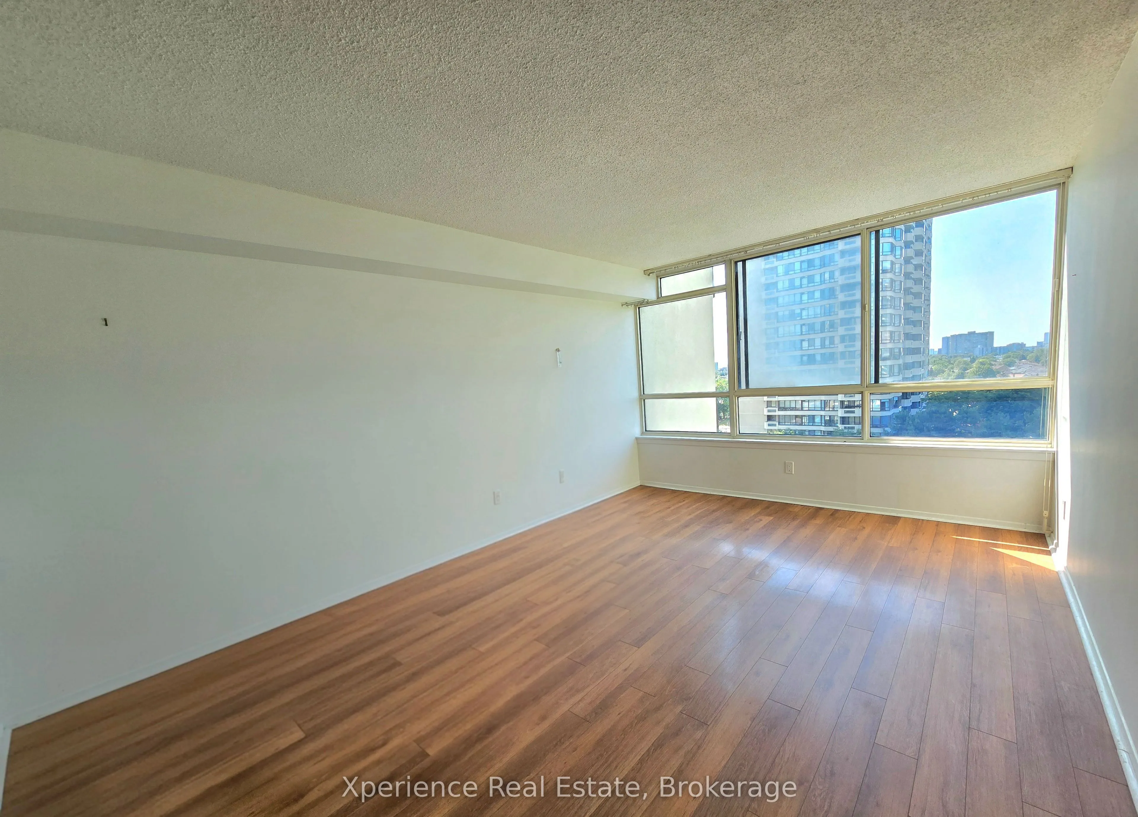 275 Bamburgh Circle #806