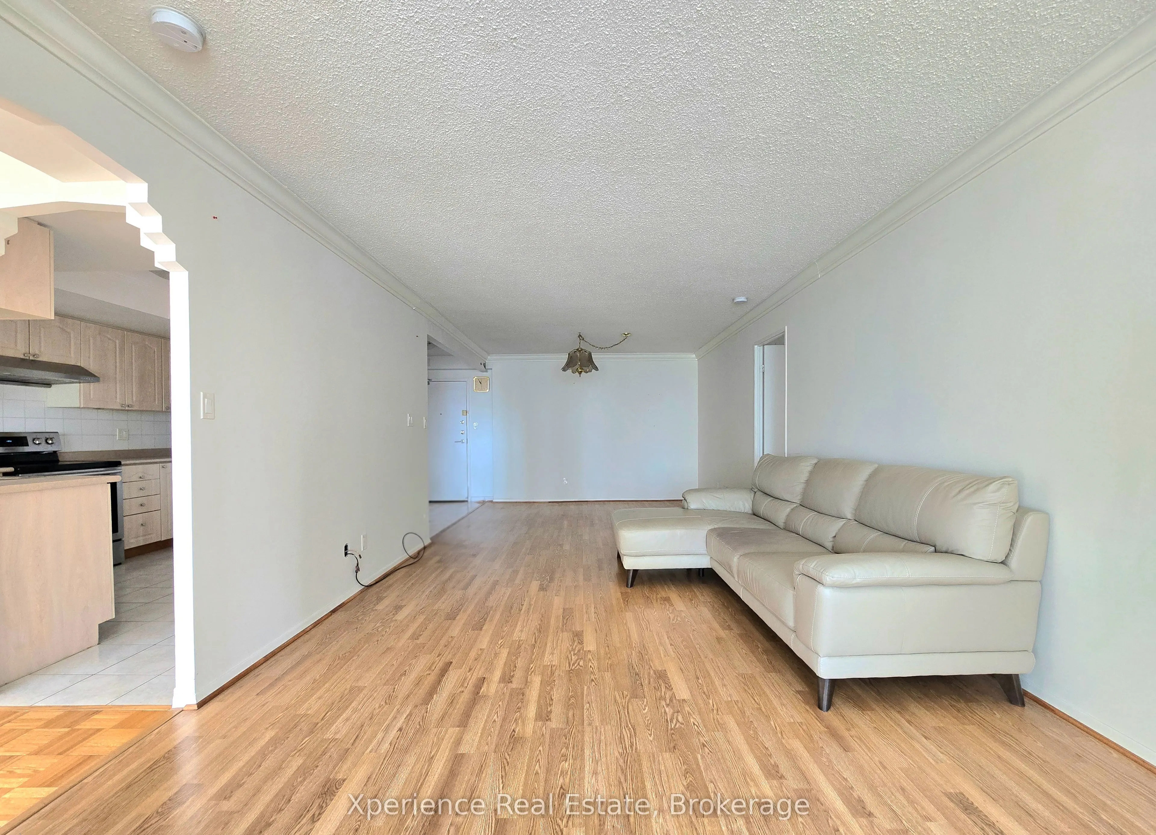275 Bamburgh Circle #806