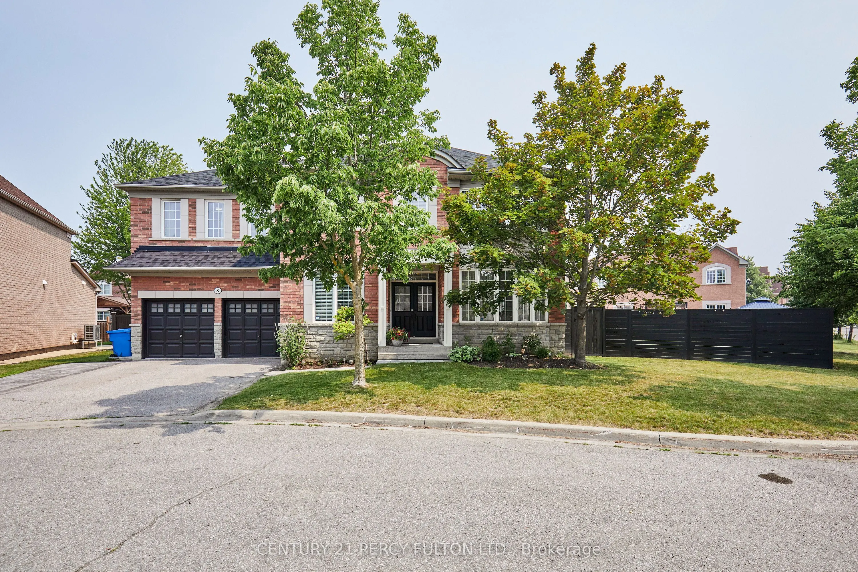 8 Mackeller Court