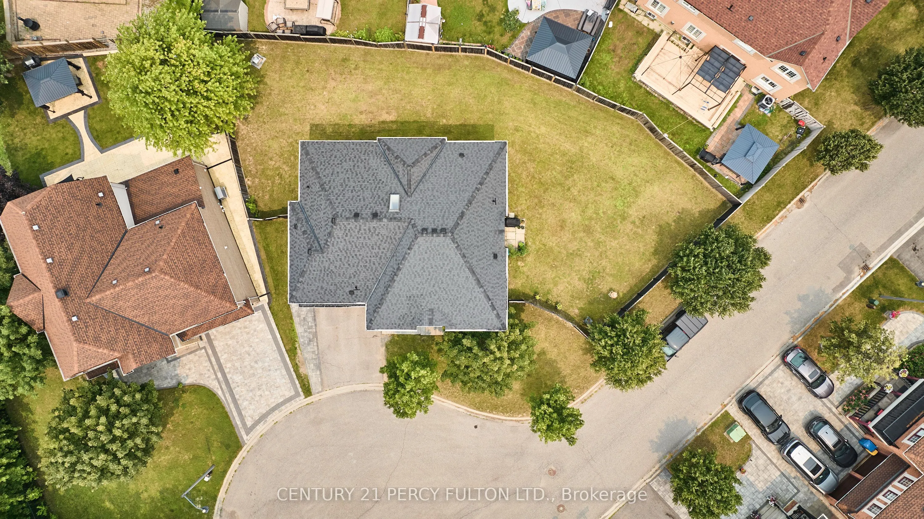 8 Mackeller Court