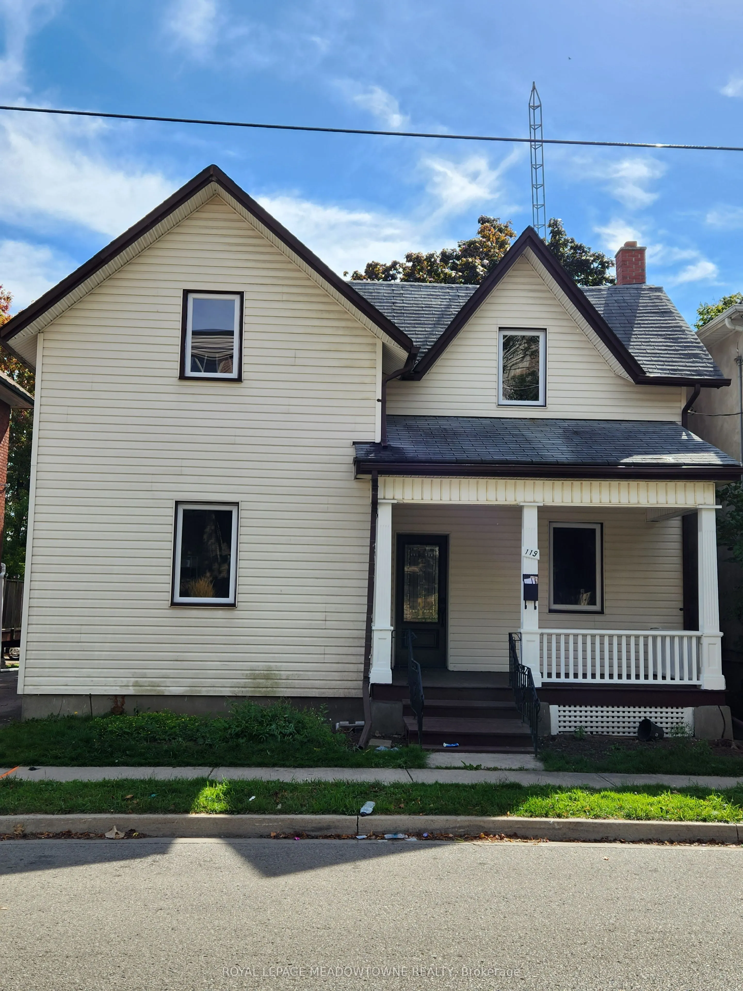 119 Colborne Street E