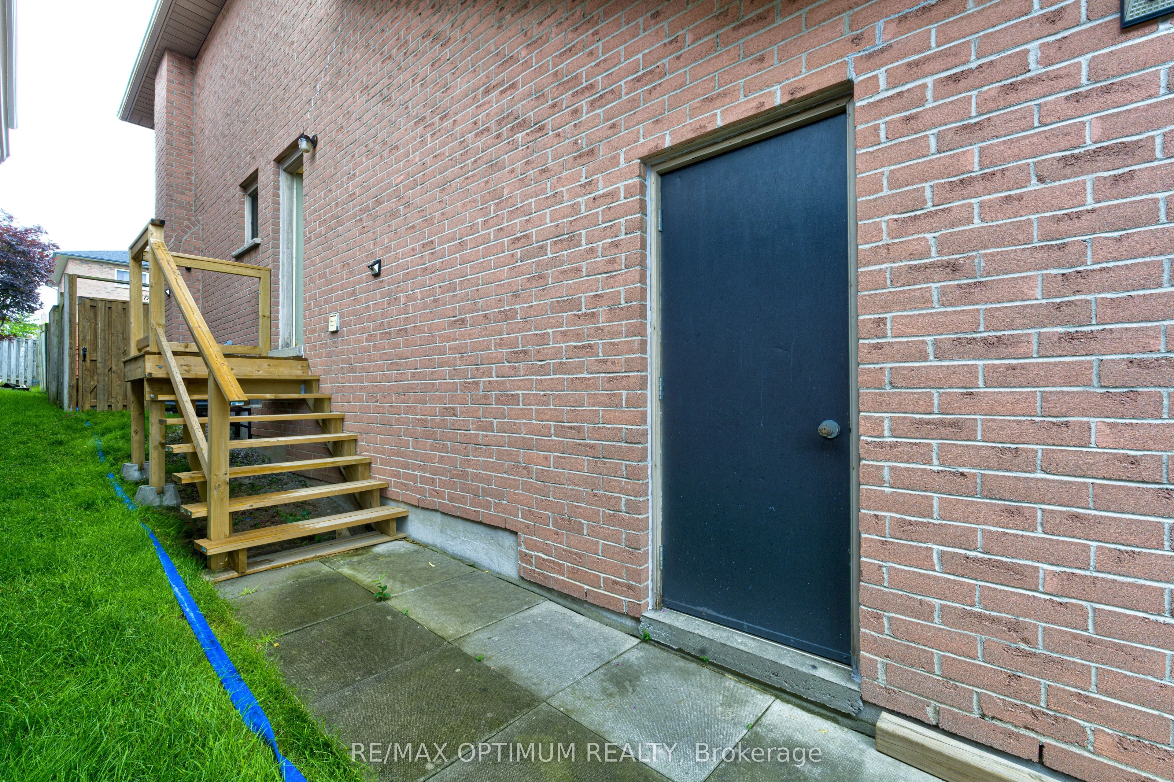 11 Murkar Crescent