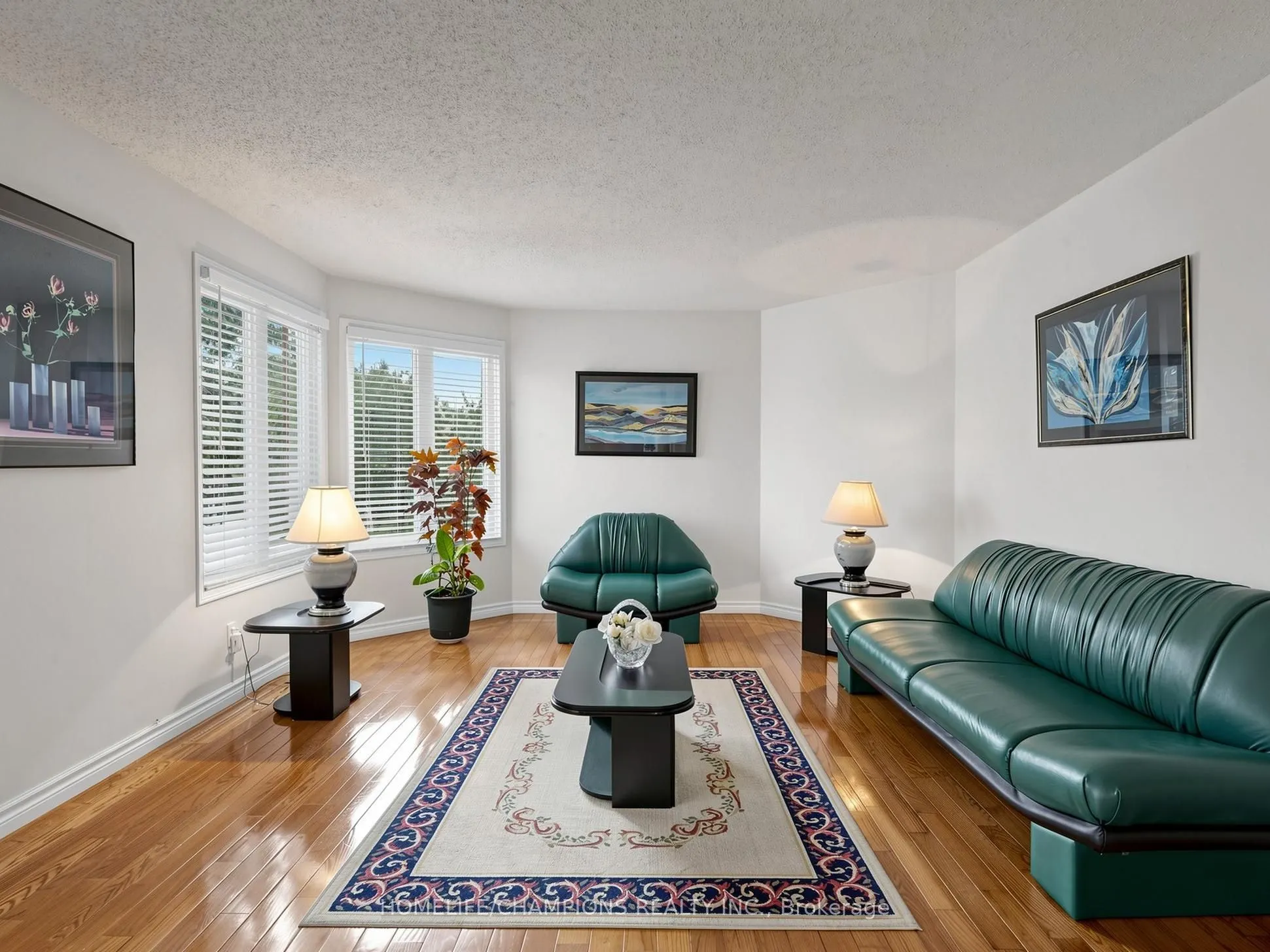 1622 Sandhurst Crescent