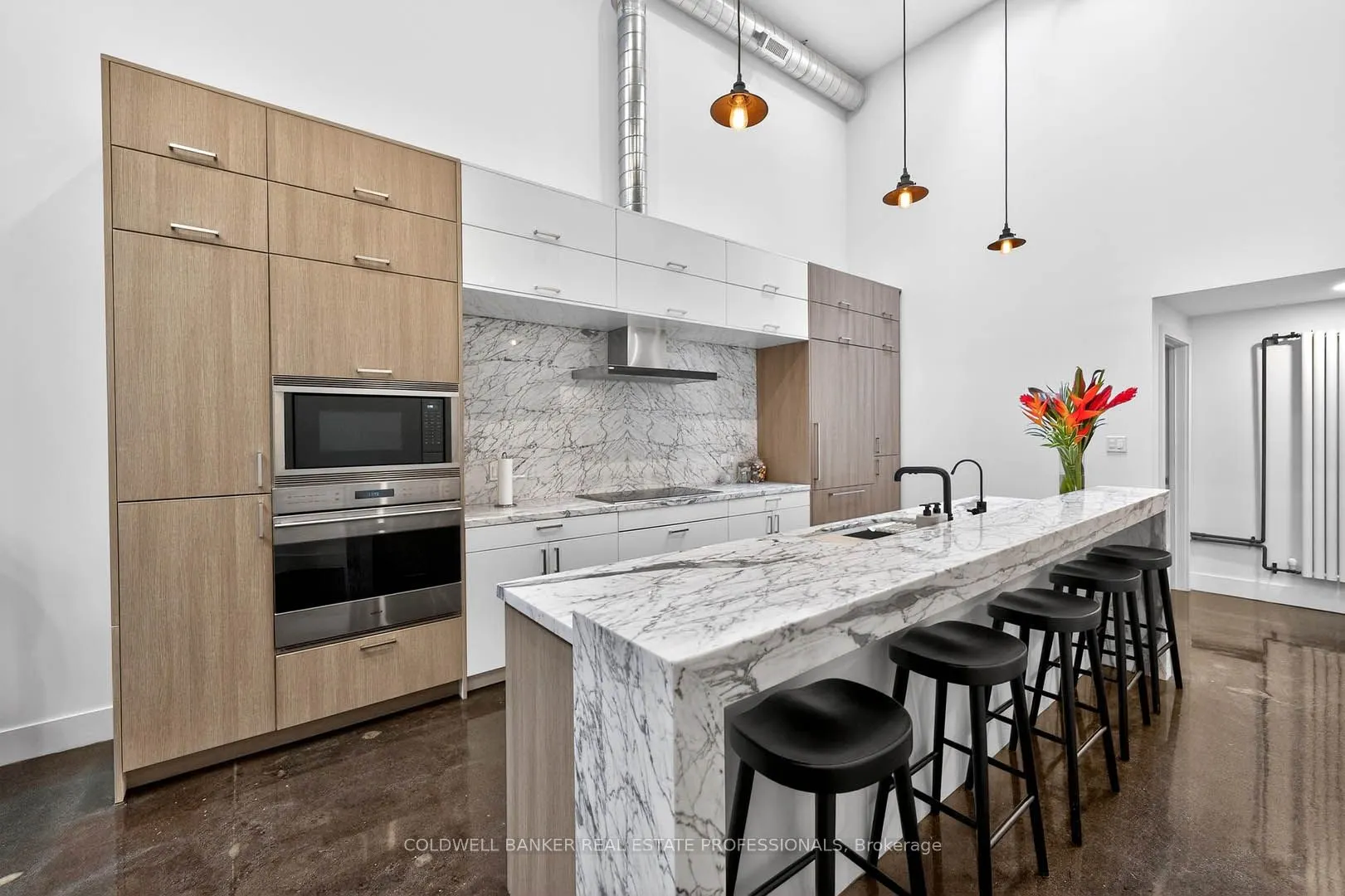 326 Carlaw Avenue #127