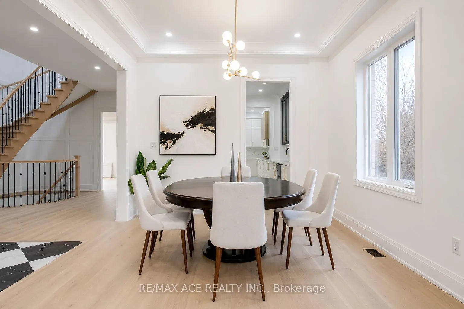 12 Euclid Avenue