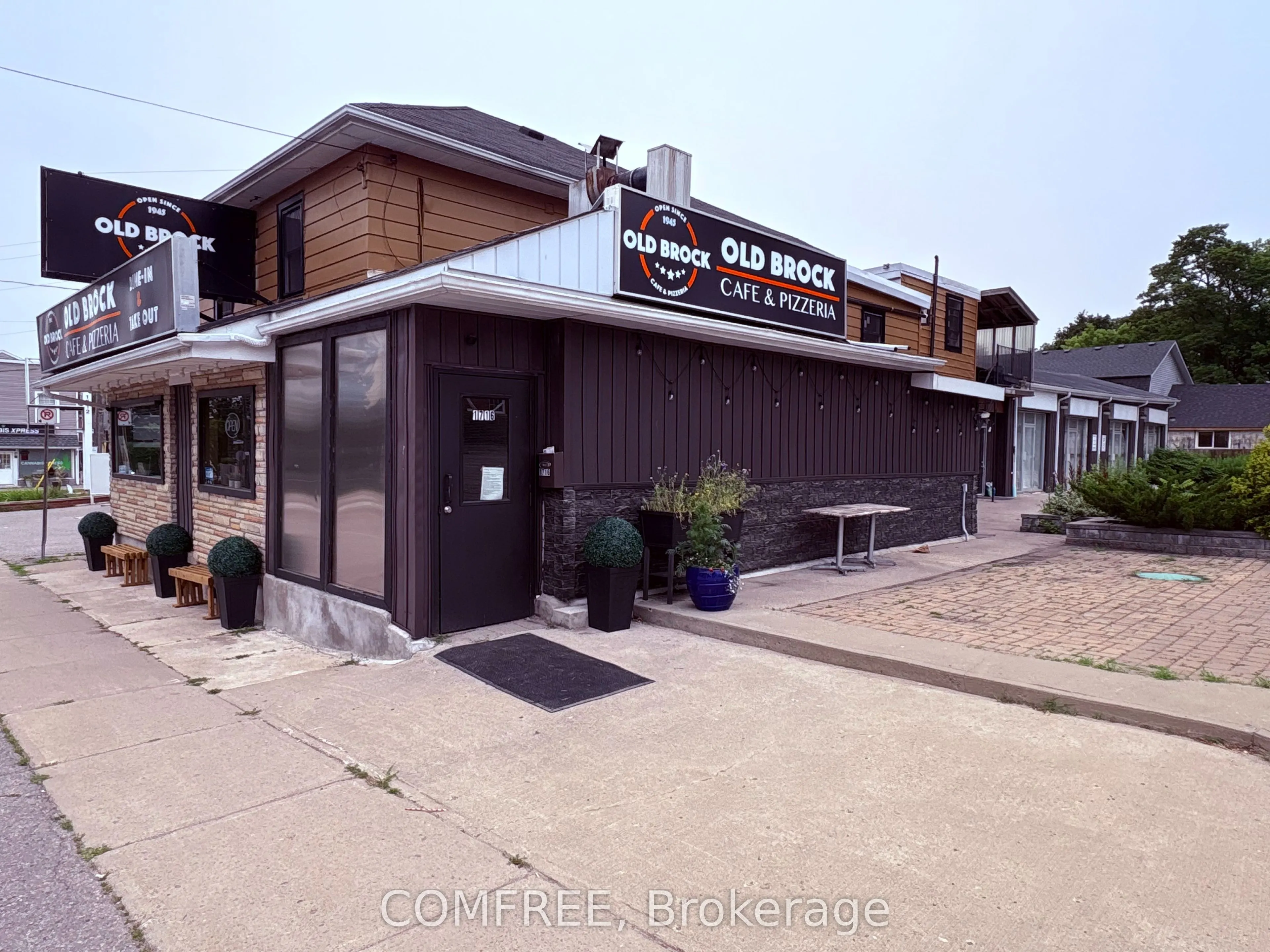 1716 Central Street