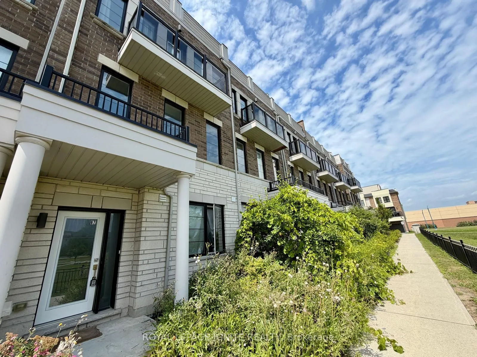 67 King George Way