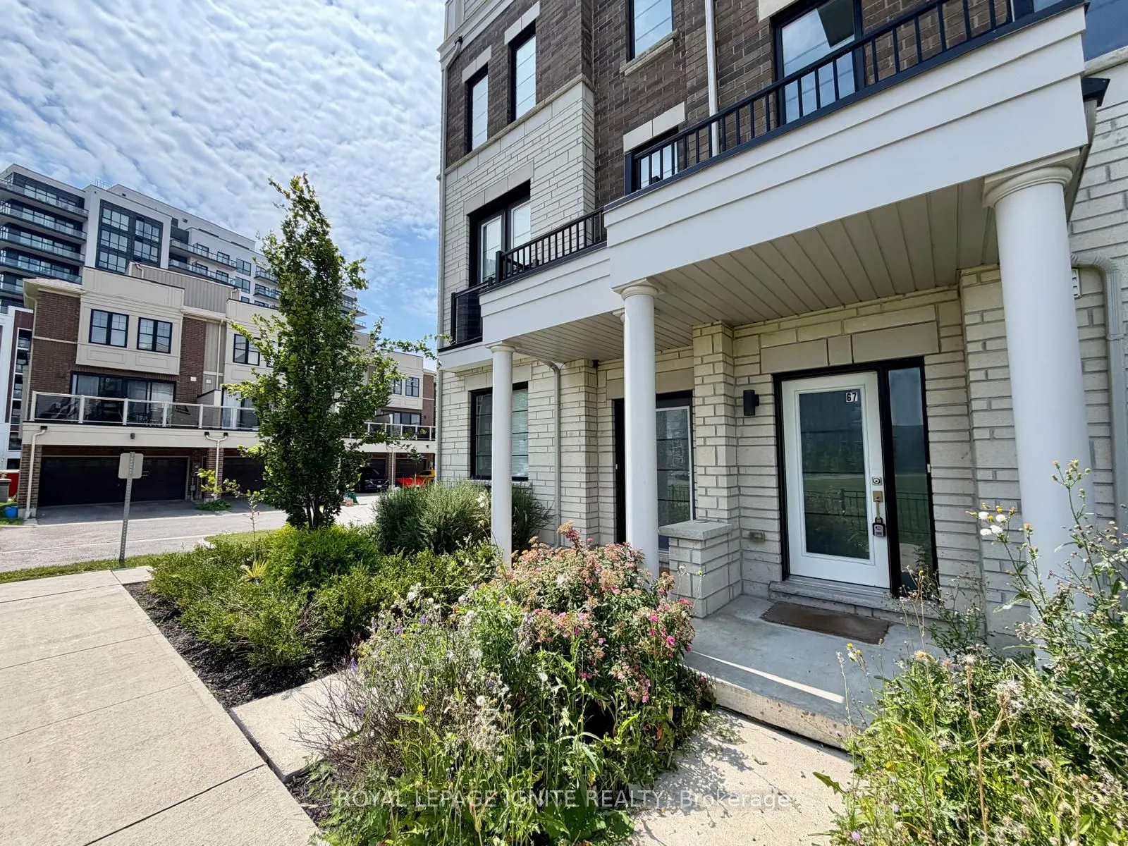 67 King George Way