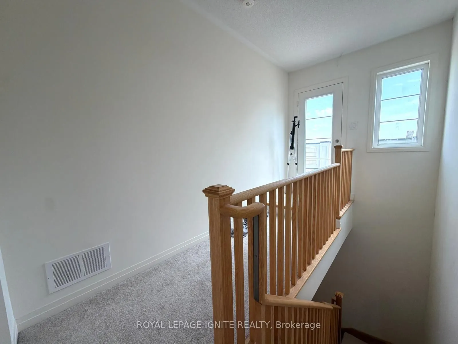 67 King George Way