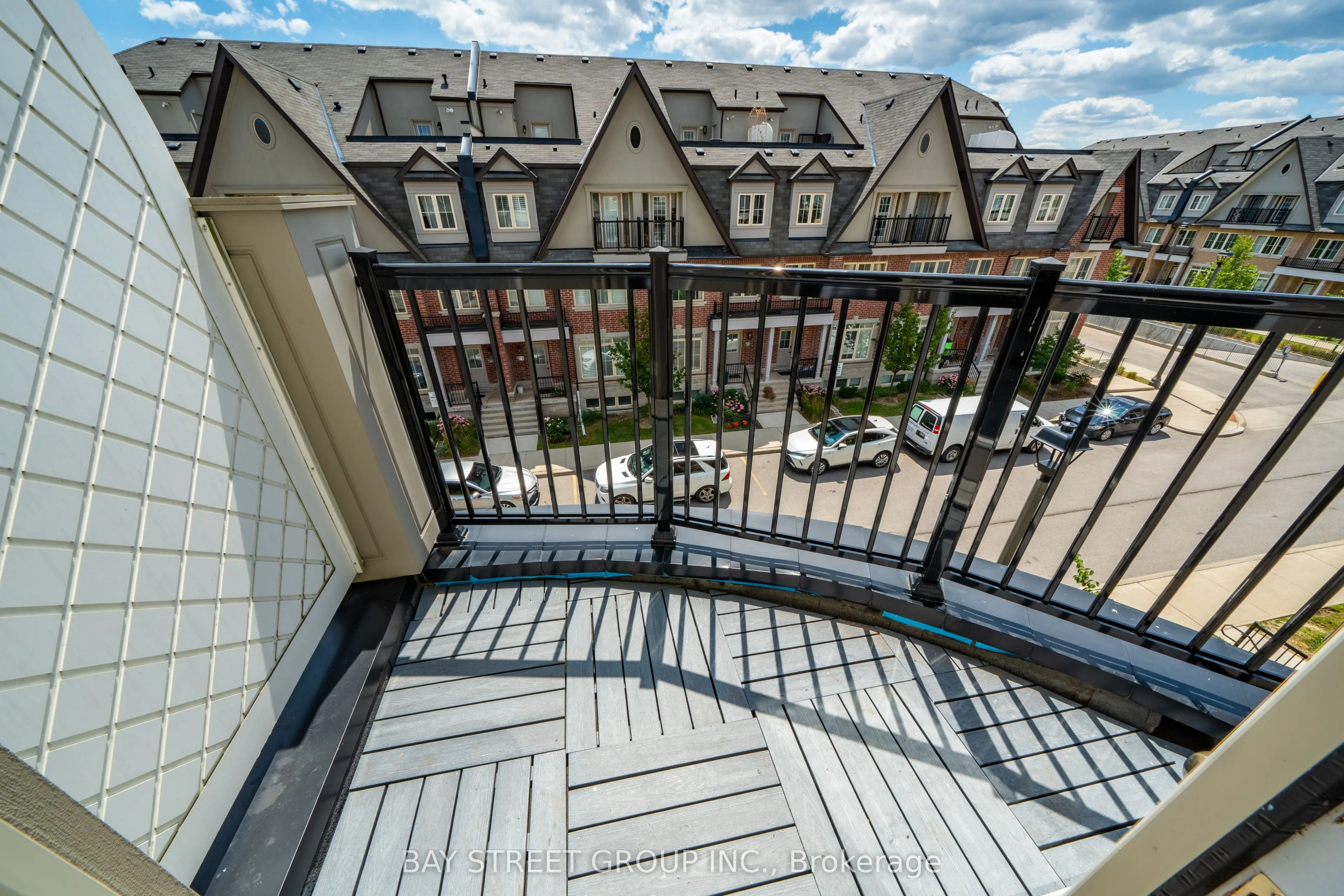 15 Eaton Park Lane #27