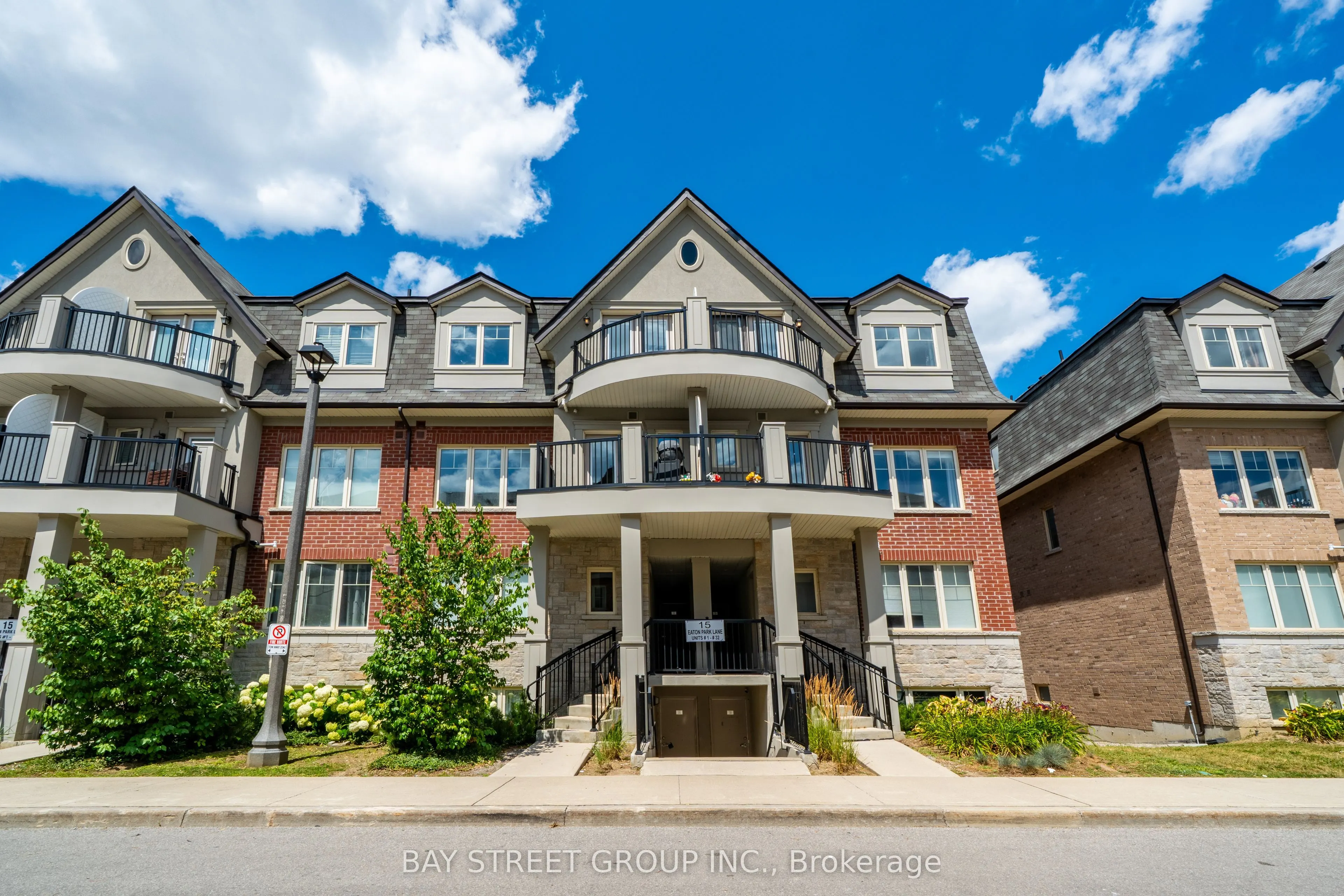 15 Eaton Park Lane #27