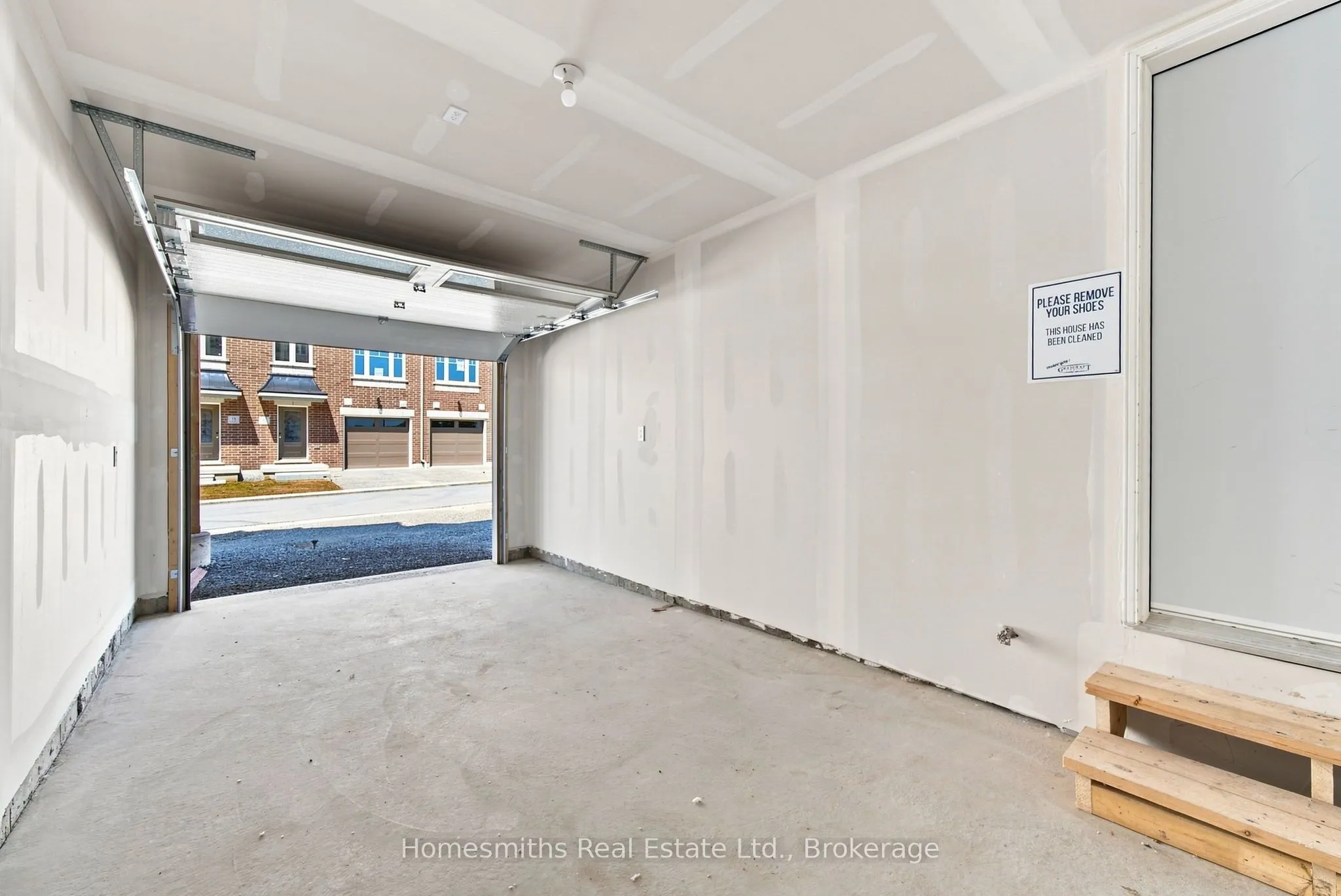 75 Addyman Crescent