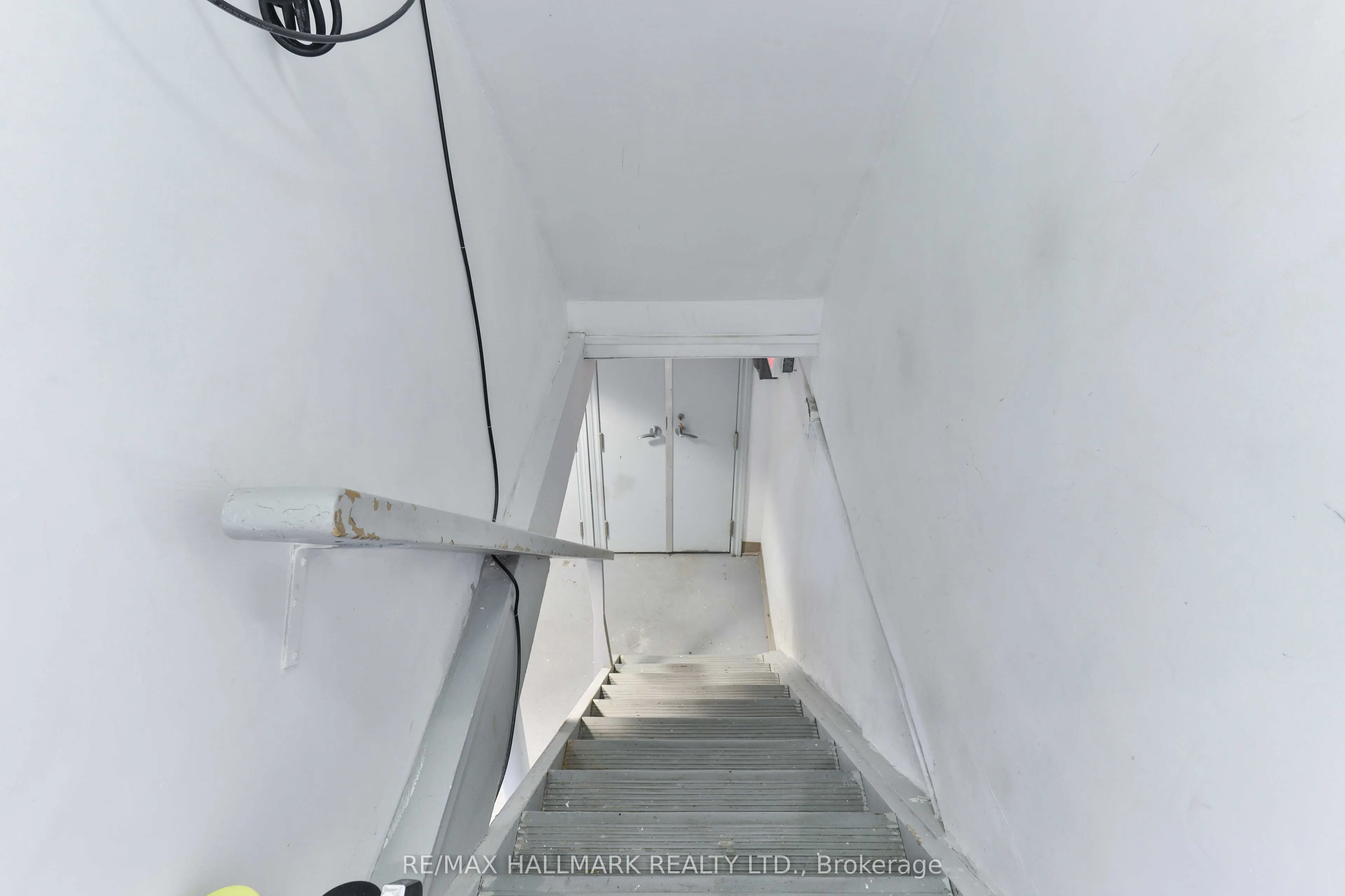 478 Cosburn Avenue
