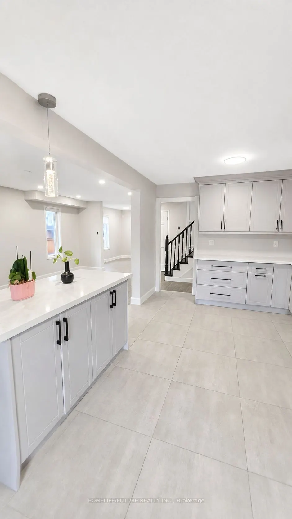 98 Guildwood Drive