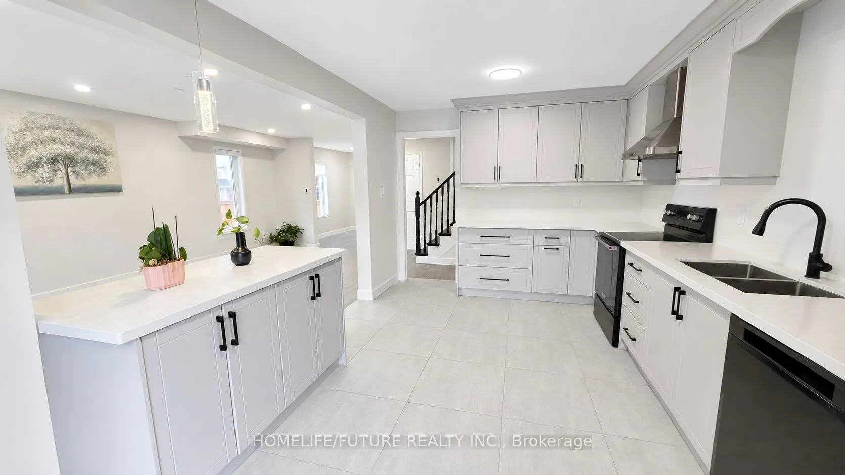 98 Guildwood Drive