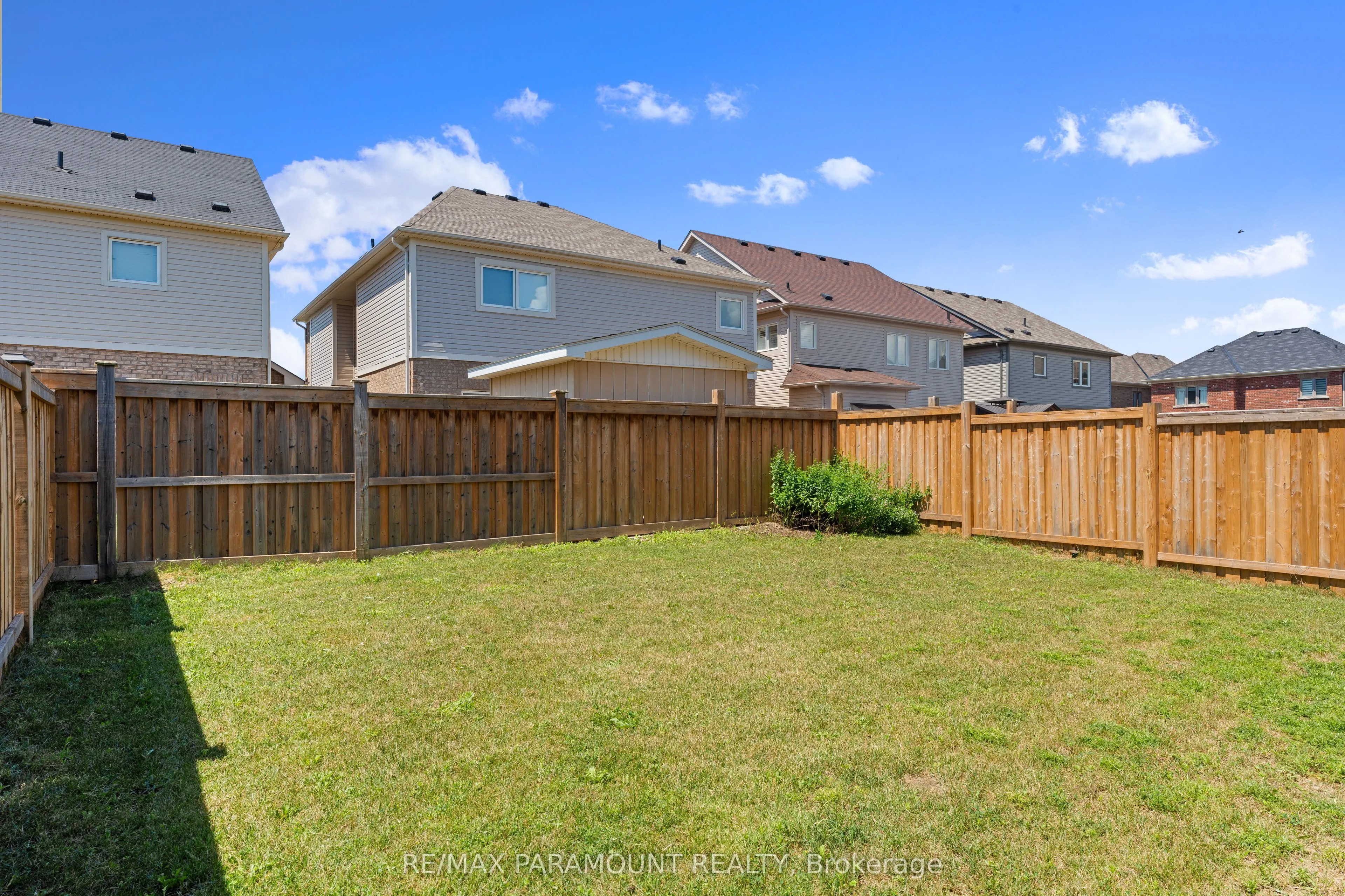 18 Tait Crescent
