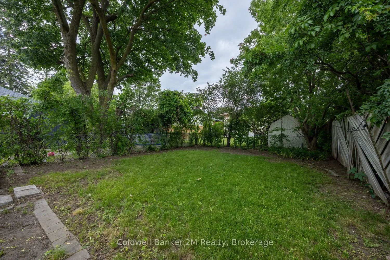 152 Taunton Road W