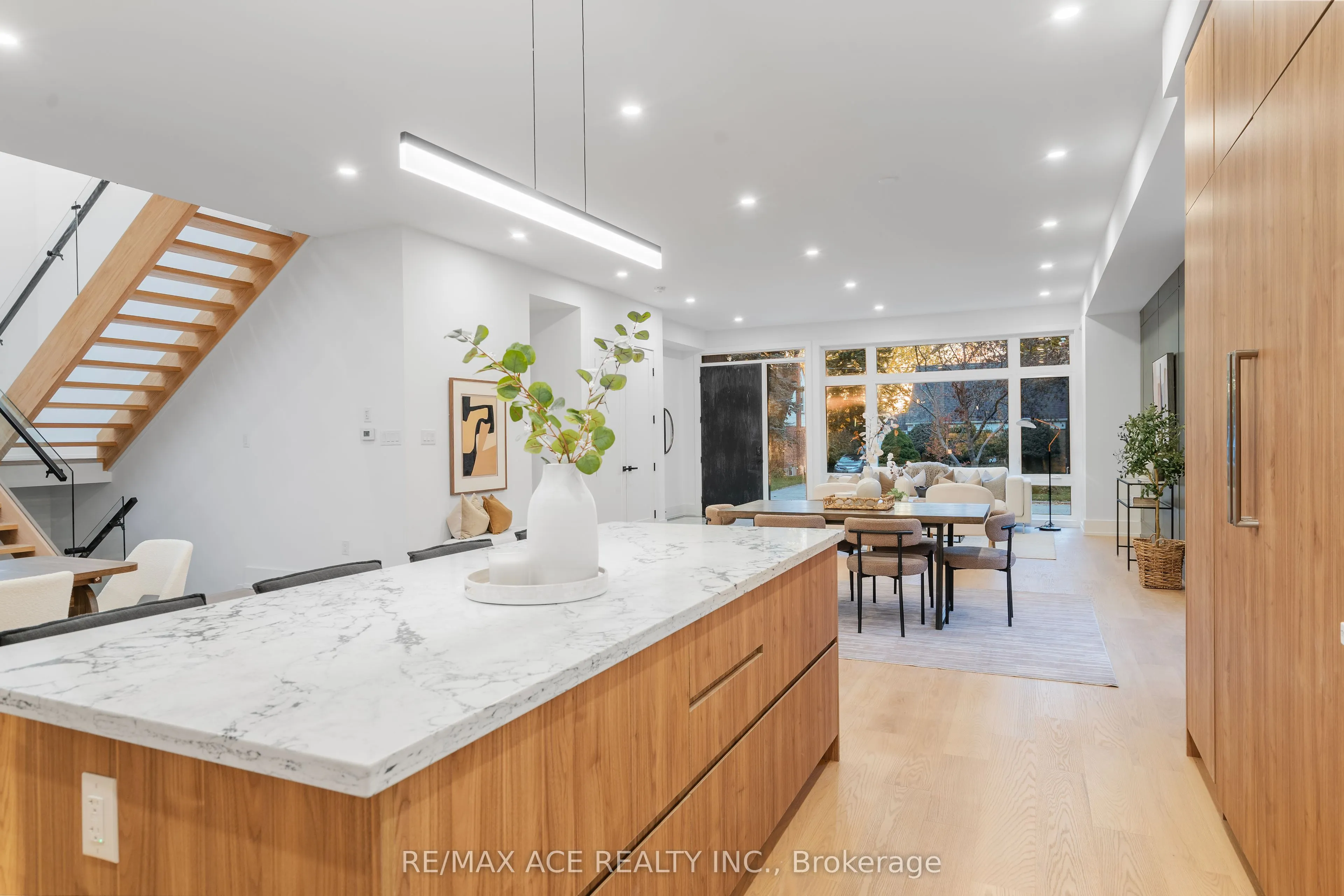 175 Harewood Avenue