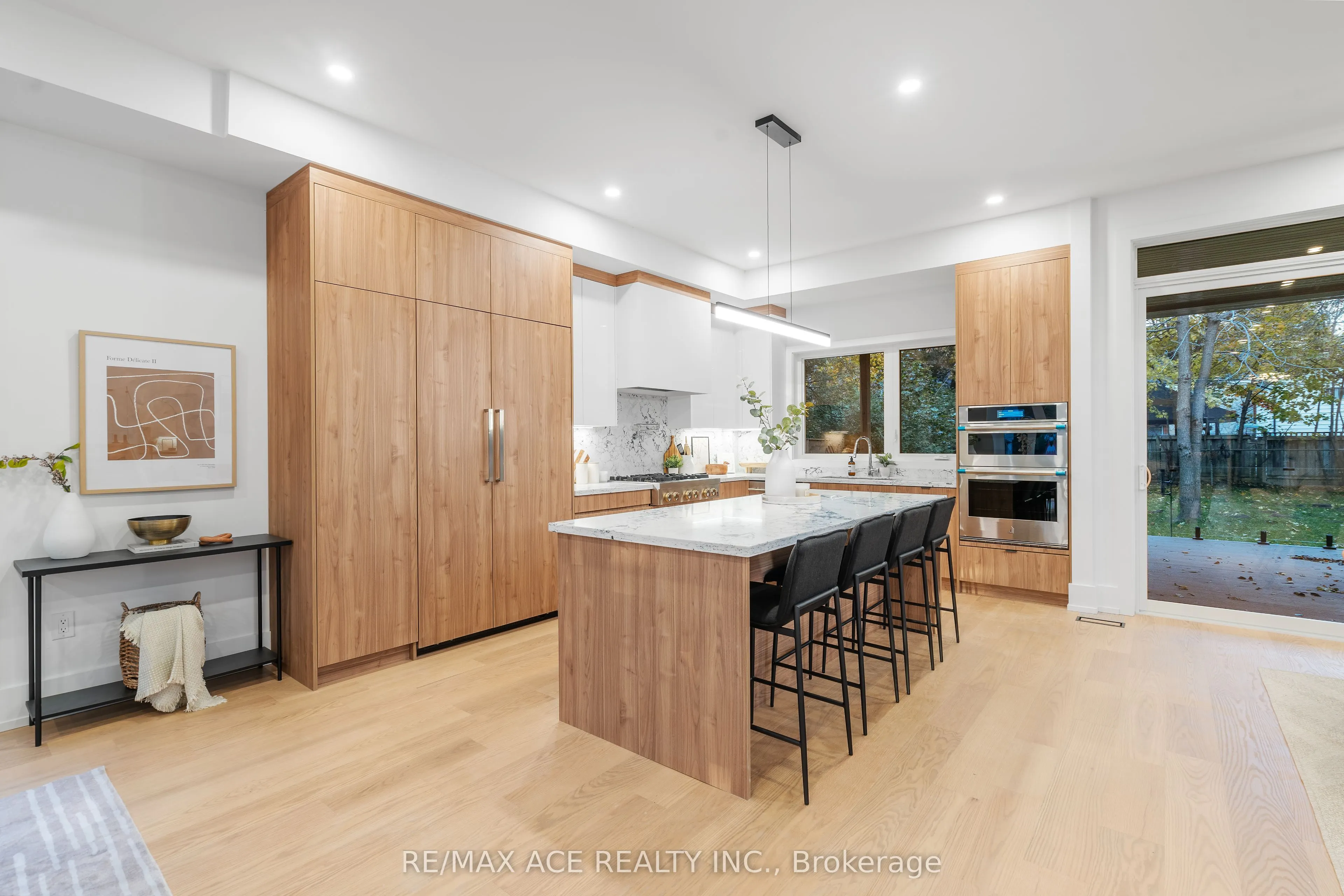175 Harewood Avenue